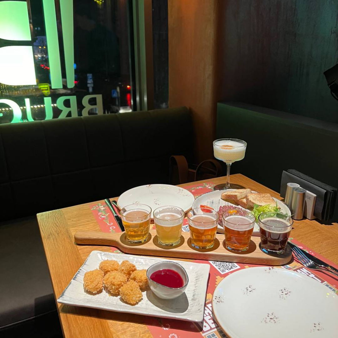 BRю • Mood Restaurant & Bar image 7