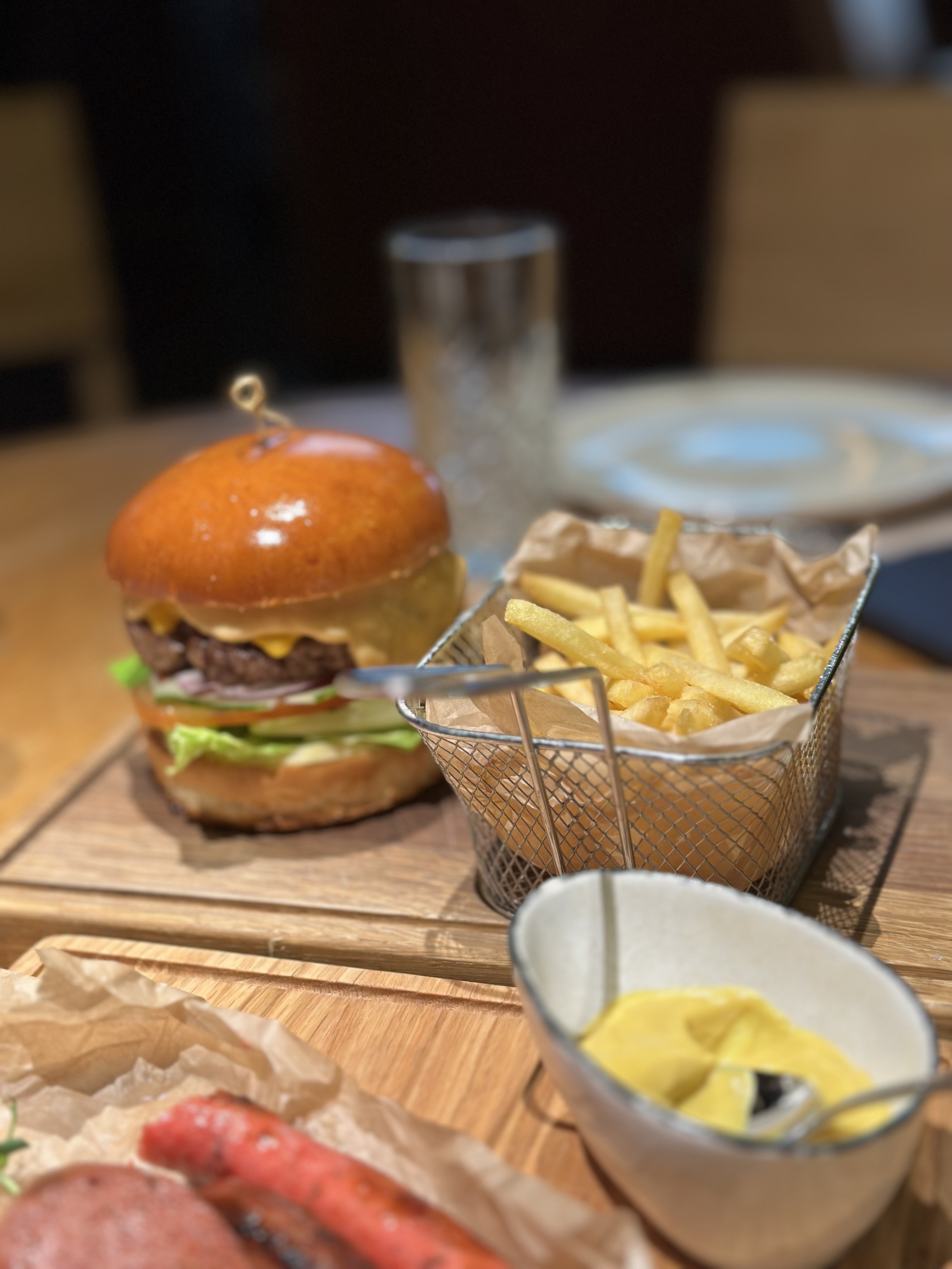 BRю • Mood Restaurant & Bar image 10