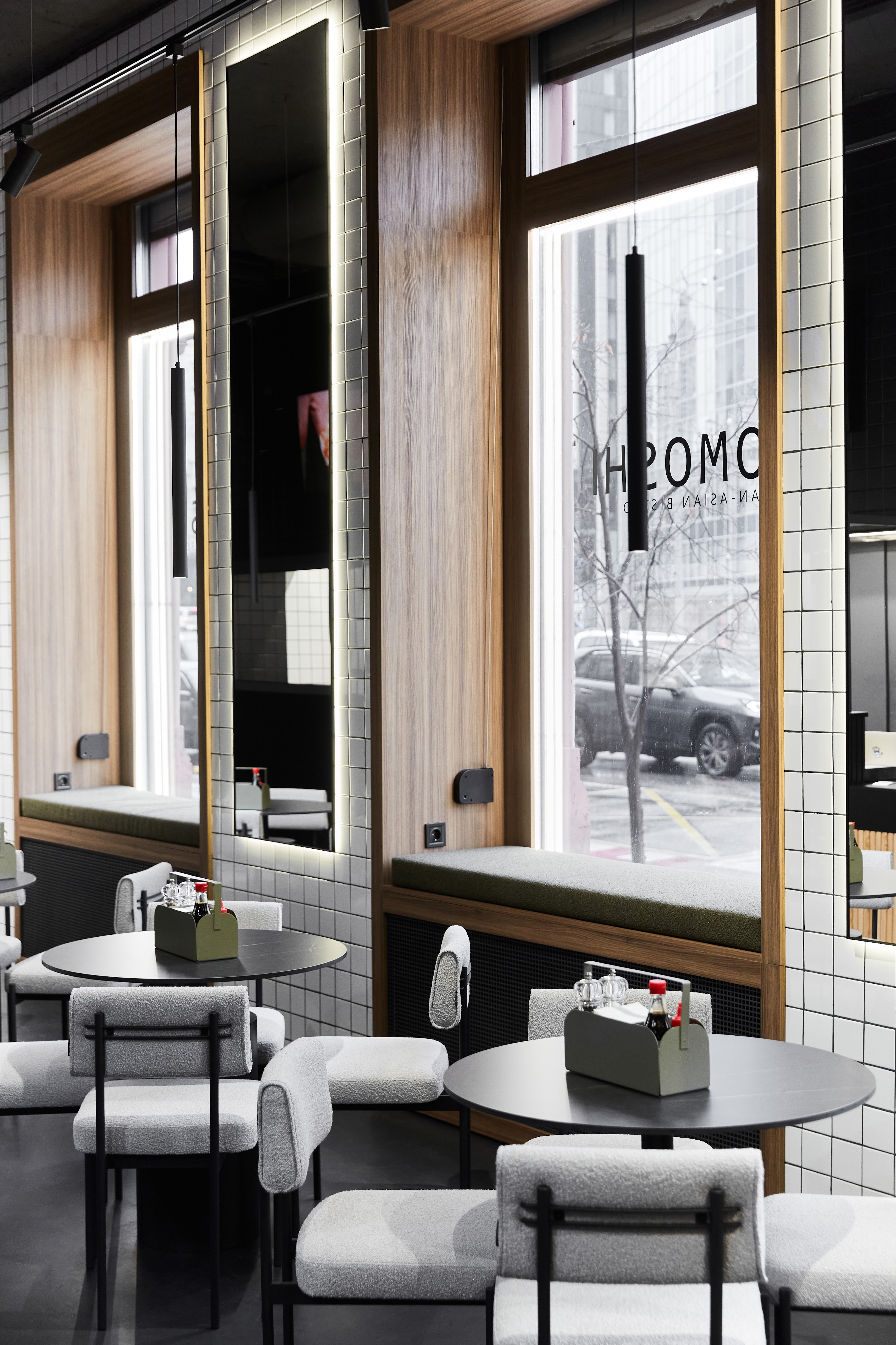 MOMOSHI PAN-ASIAN BISTRO image 6