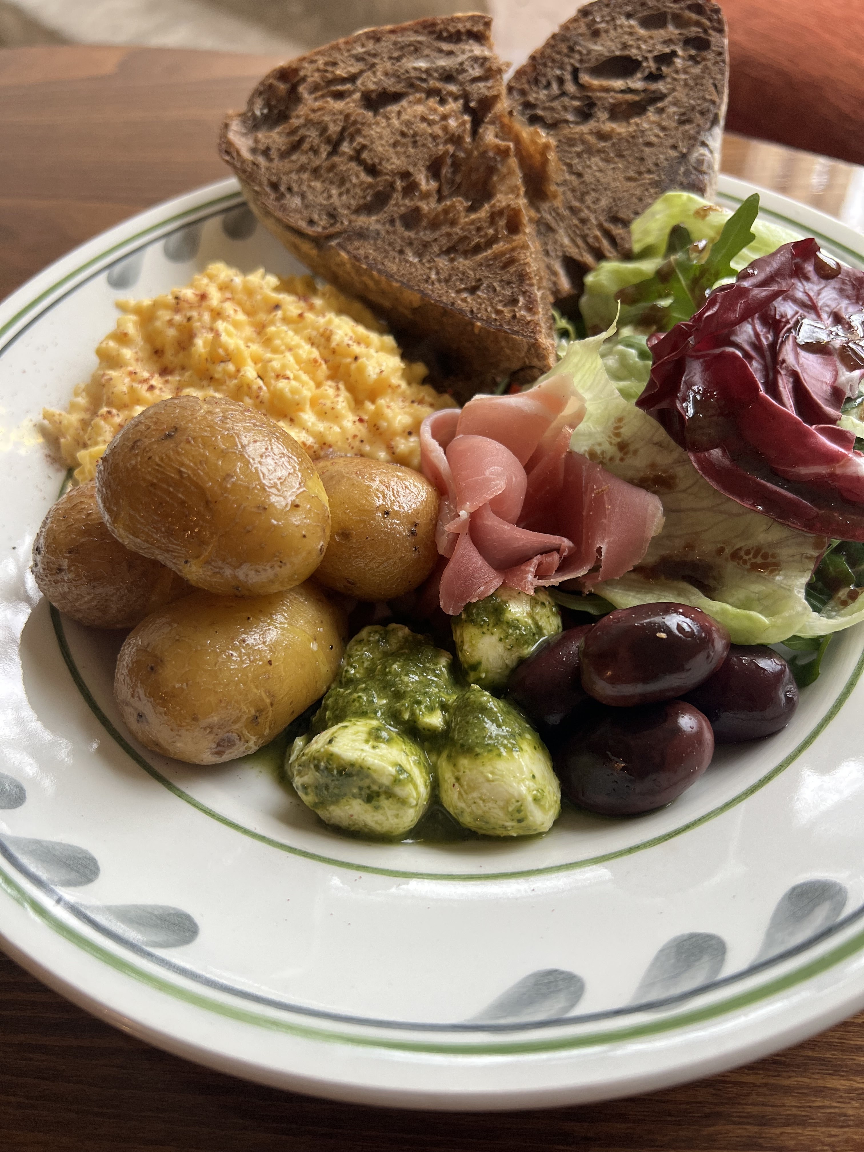 Café Shuk Shuk image 8