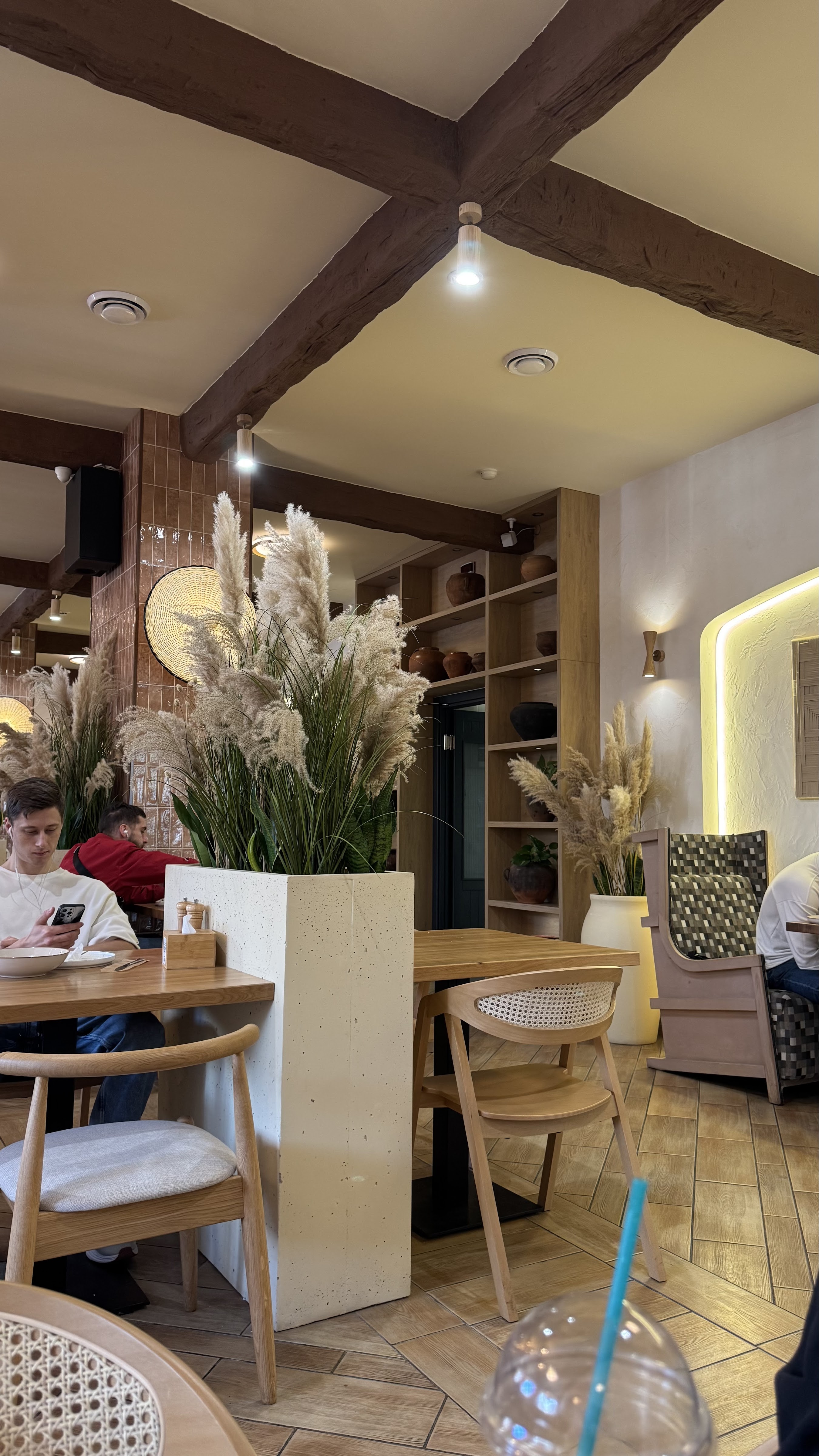 Mam Kukhnya, Shcho Poruch image 8