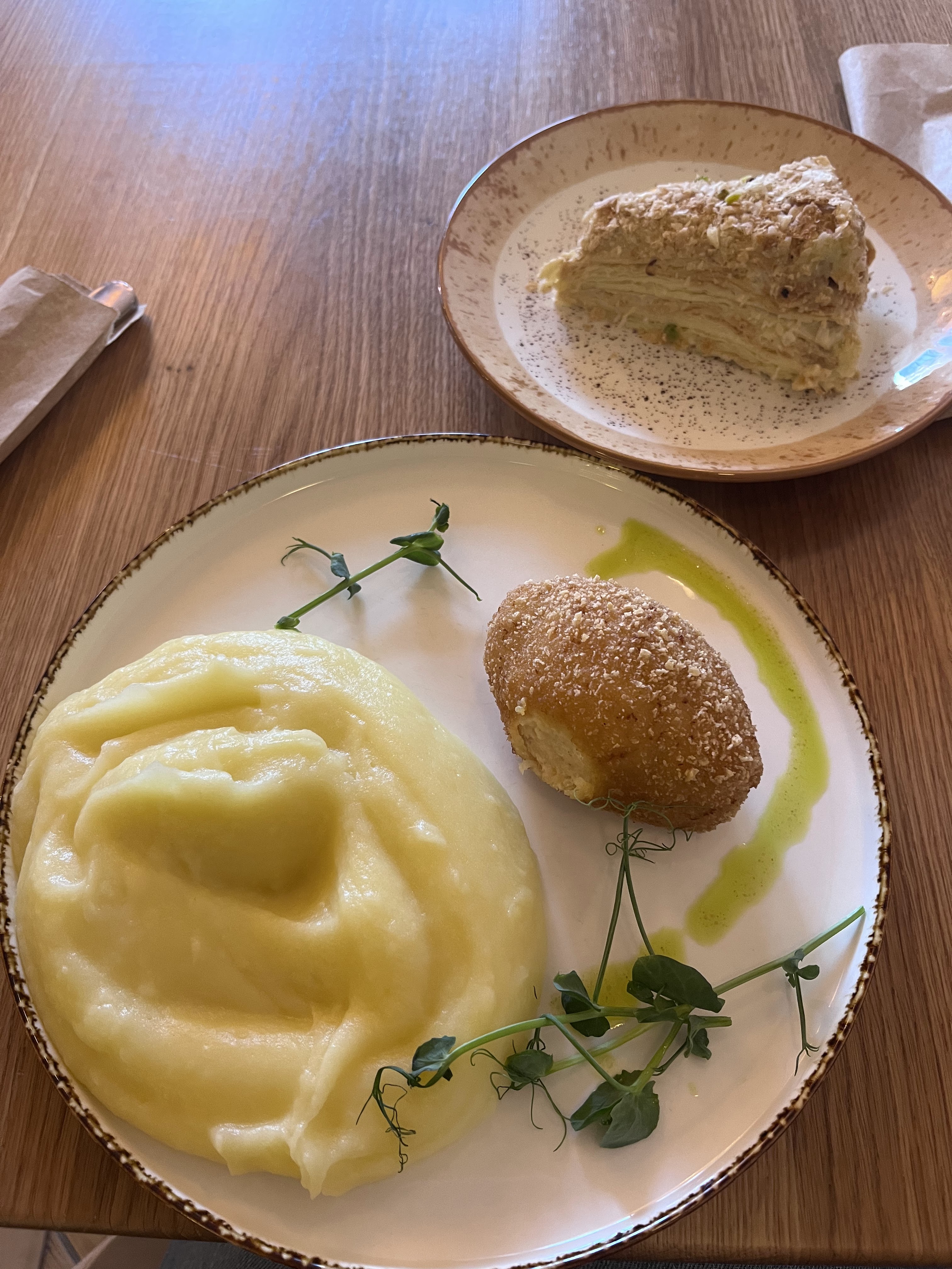 Mam Kukhnya, Shcho Poruch image 10