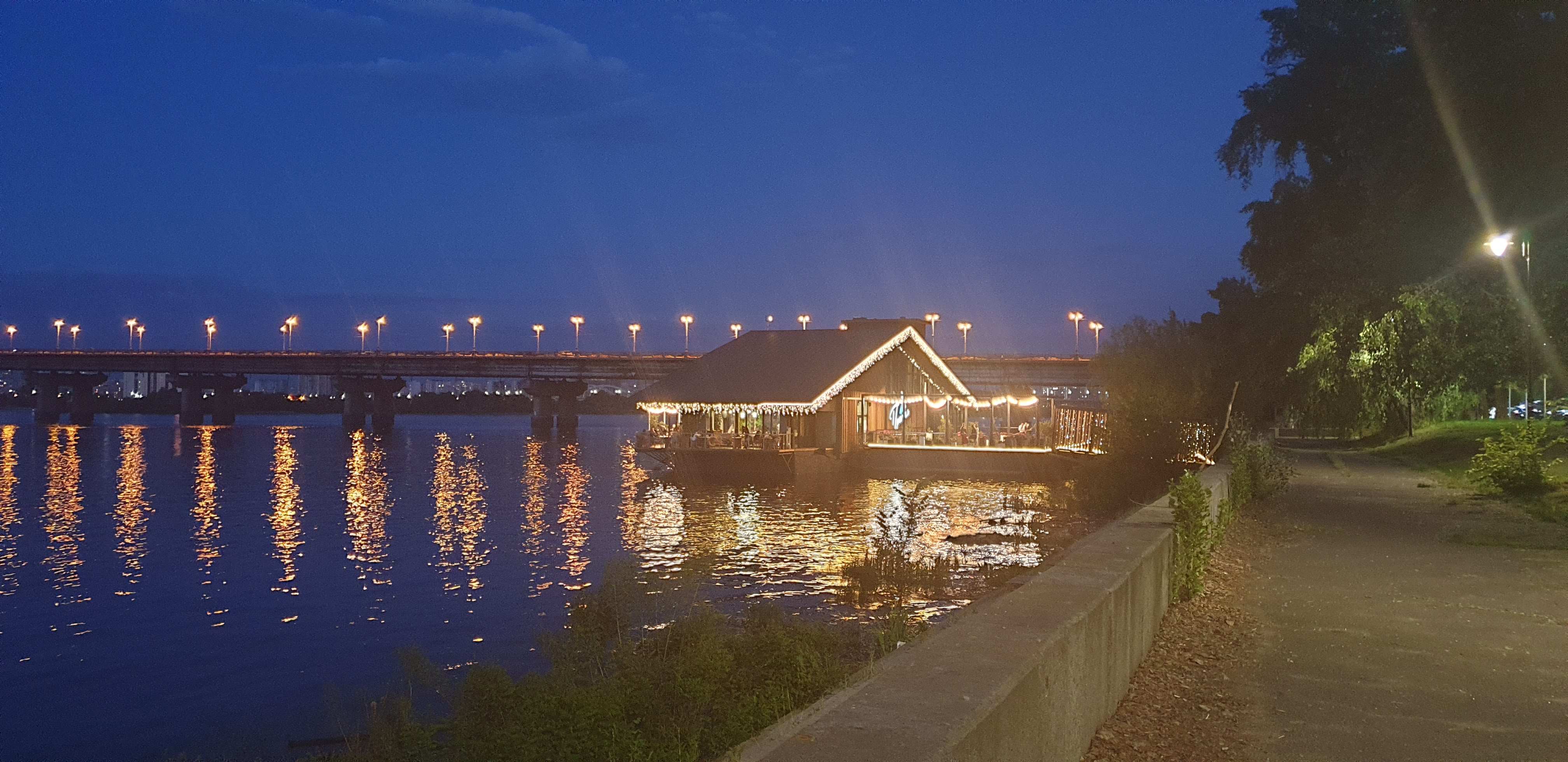 Veranda Na Dnipri image 10