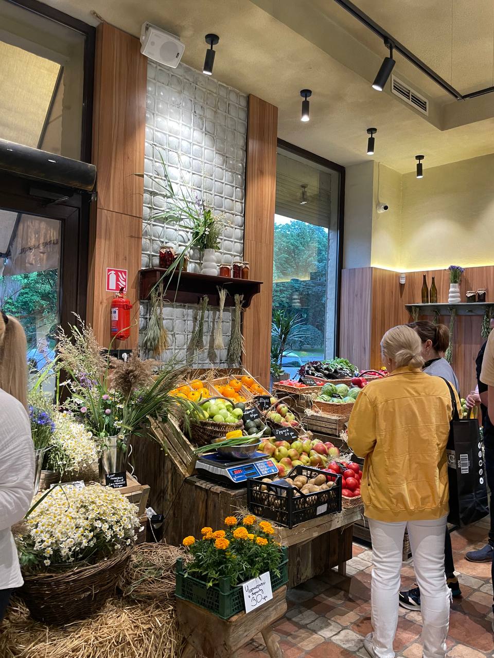 Чорноморка на Лаврській image 4