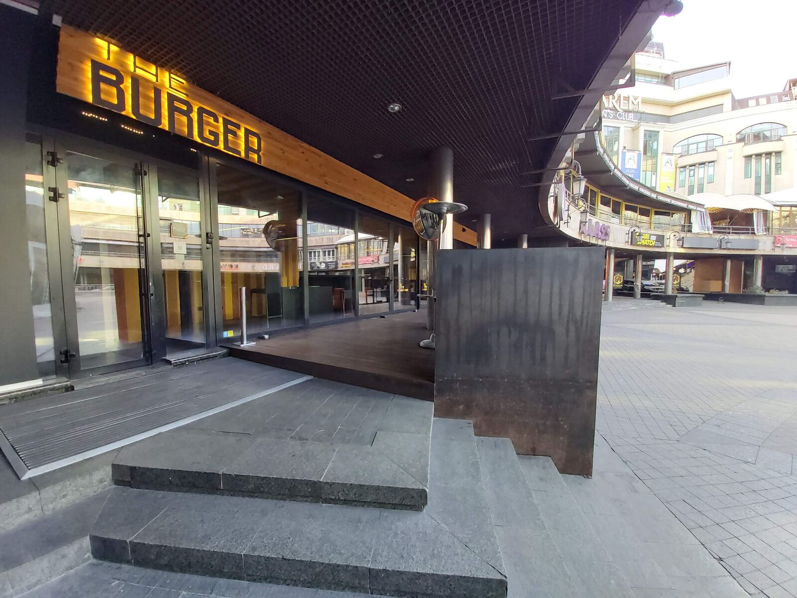 The Burger image 1