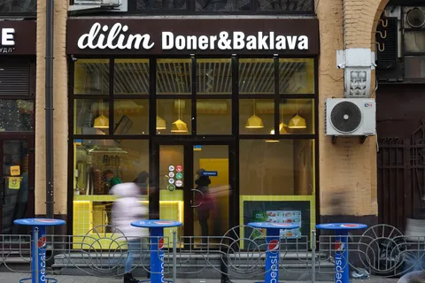 CAPITOL GRILL doner&burger image 3