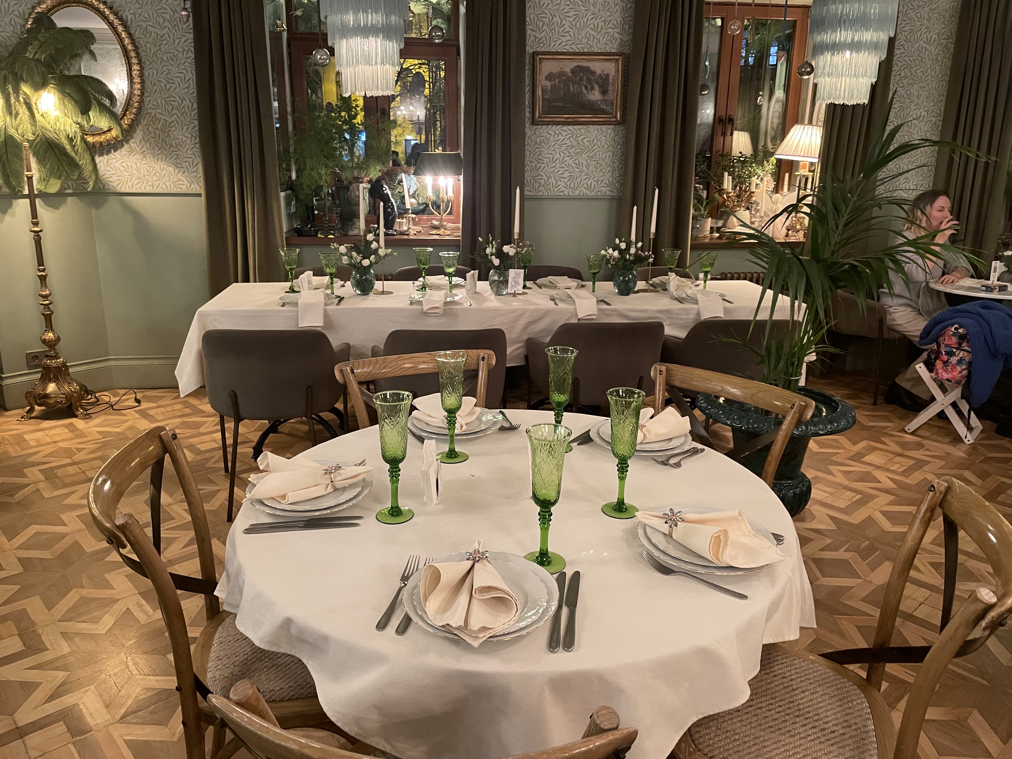 Бути Sofie image 8