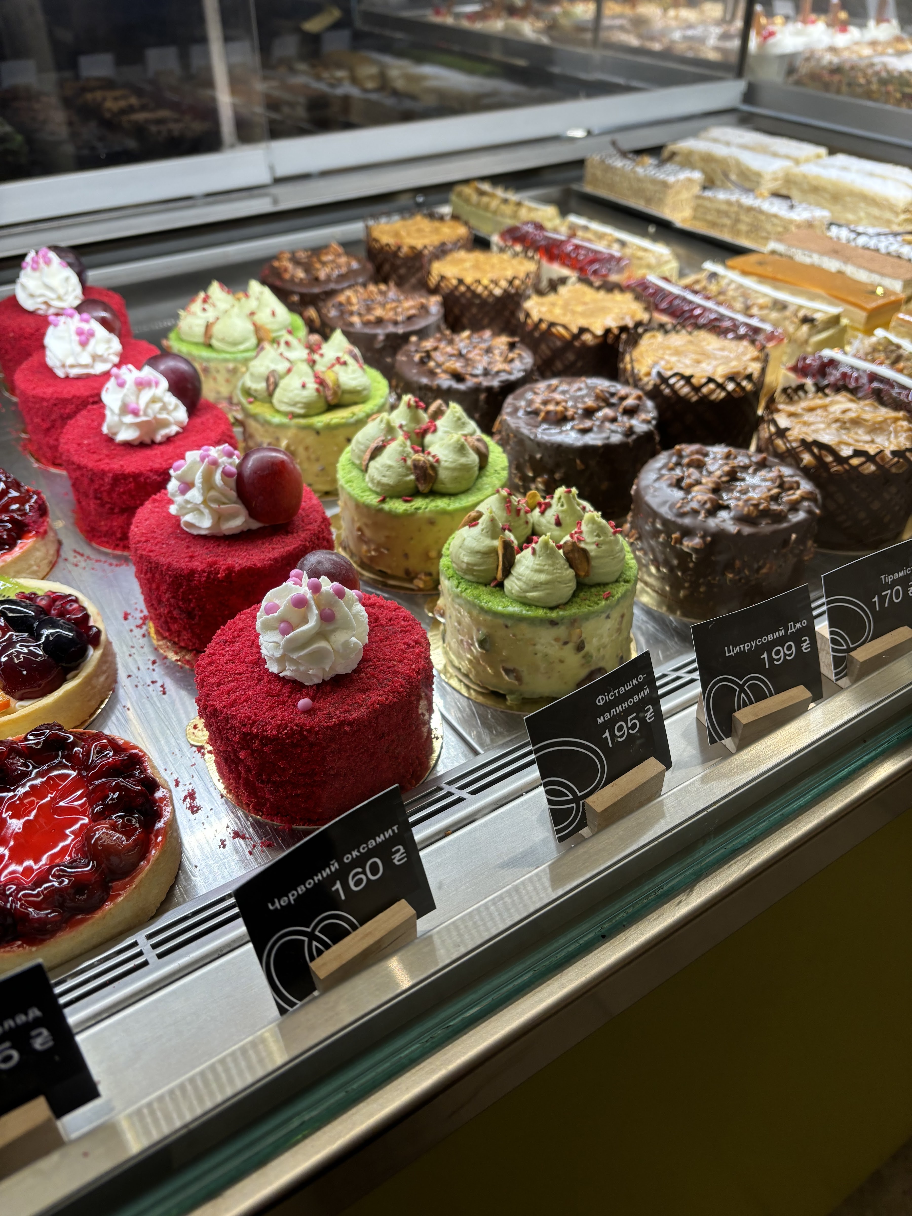 KRENDEL на Хрещатику image 8