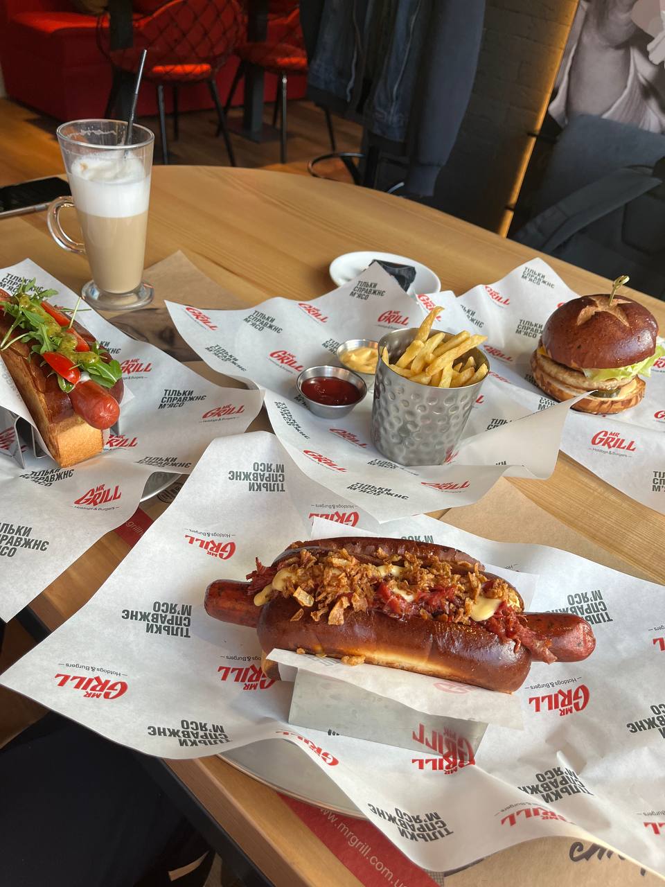 Mr. Grill Hotdogs & Burgers image 10