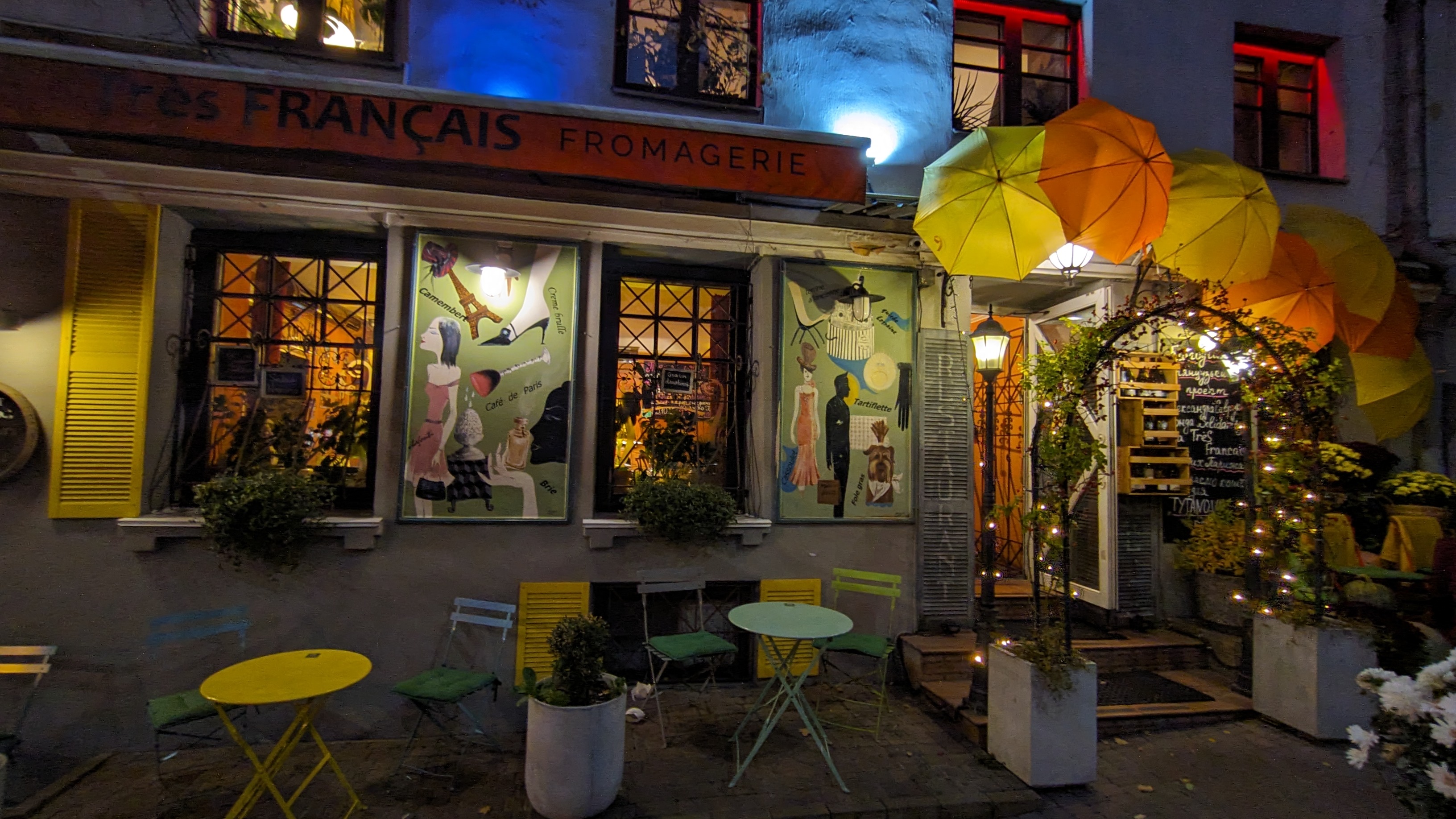 Tres Francais image 6