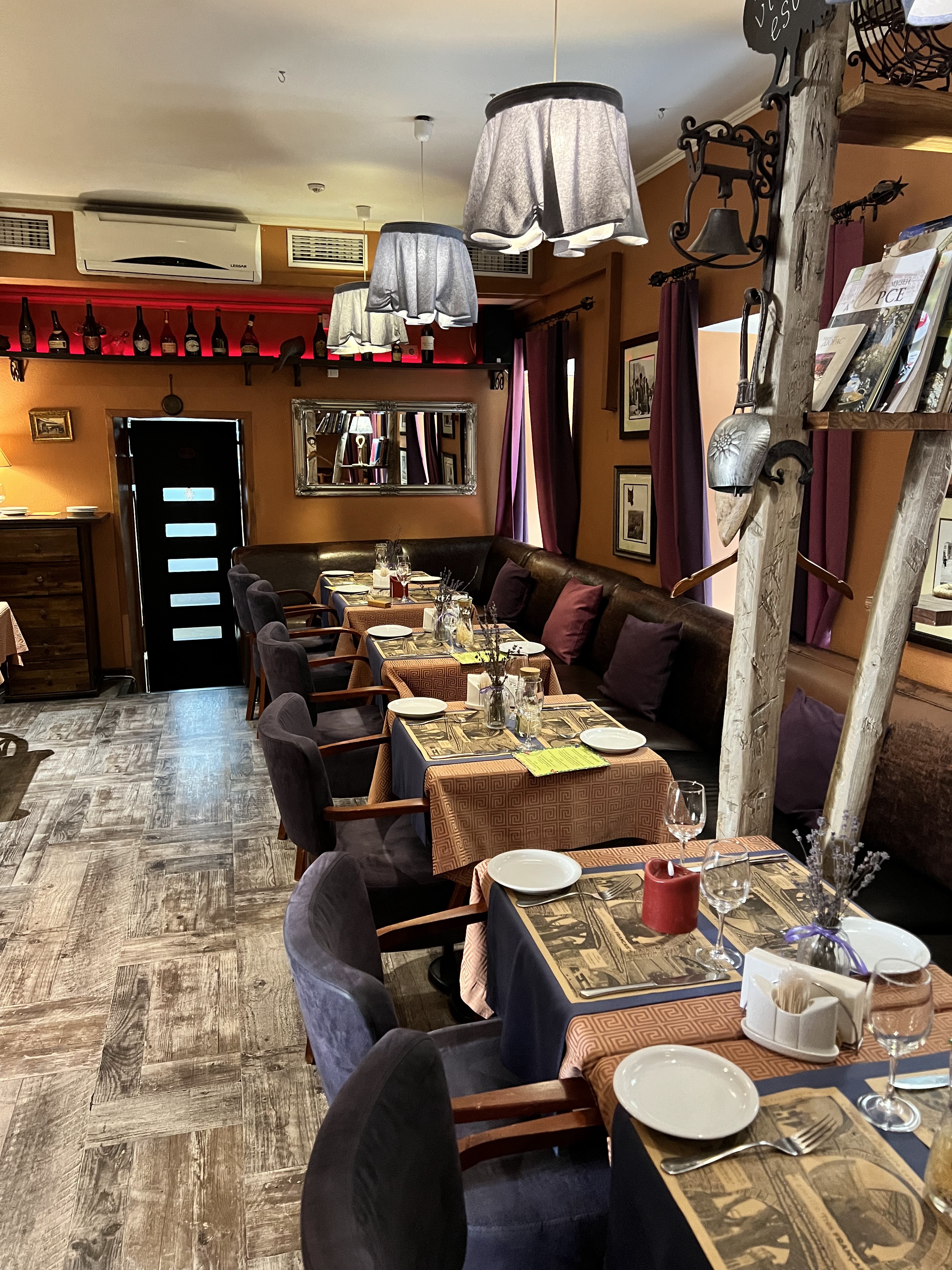 Tres Francais image 7