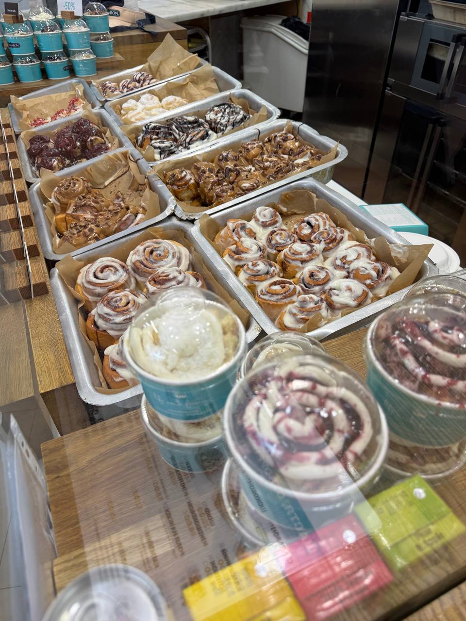 Cinnabon Globus image 9