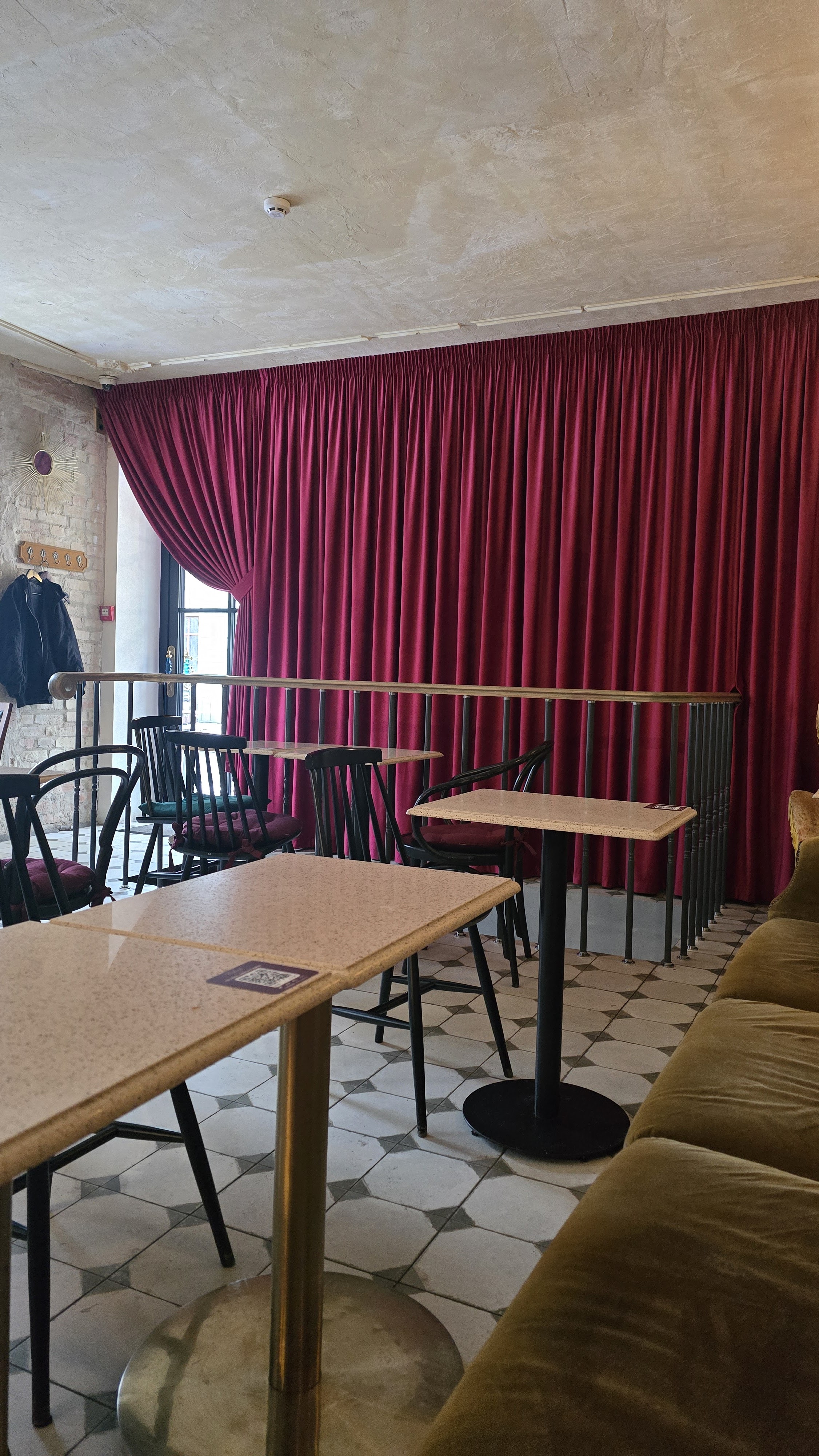 Madam bistro image 10