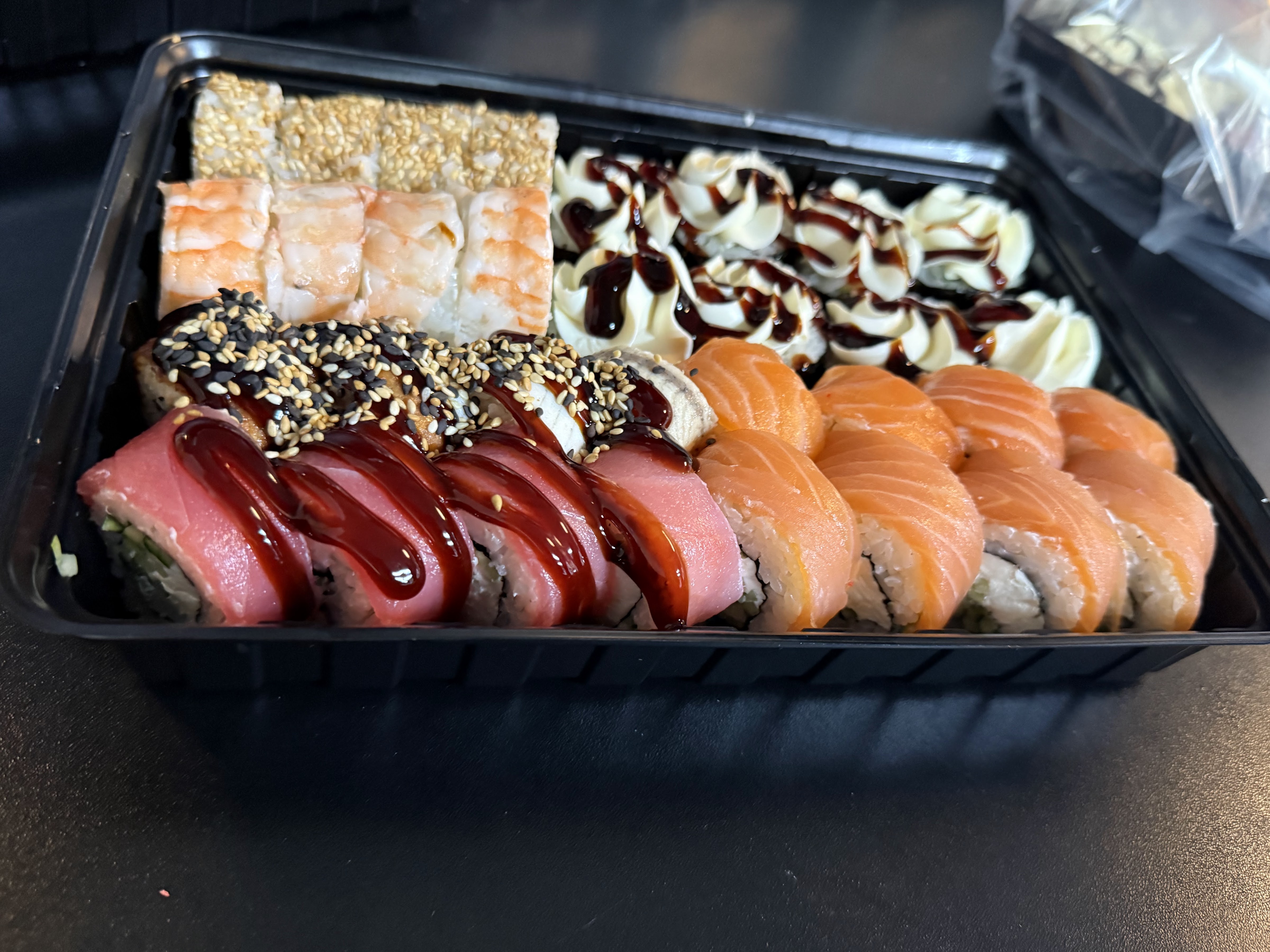 Osama Sushi Академмістечко image 1