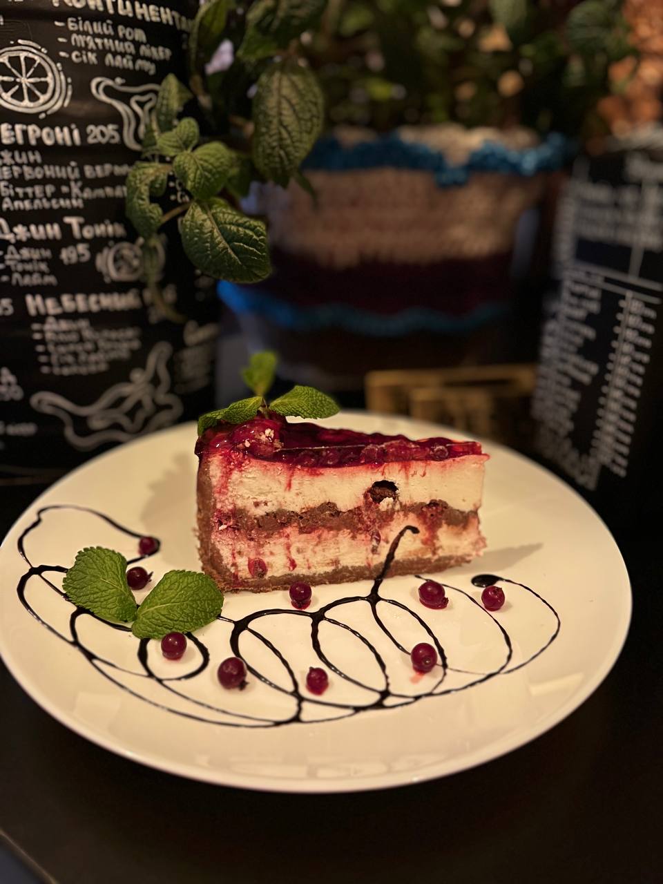 FriendsClub на Новобіличах, Київ, Академмістечко: пиво, піца, кальян image 9