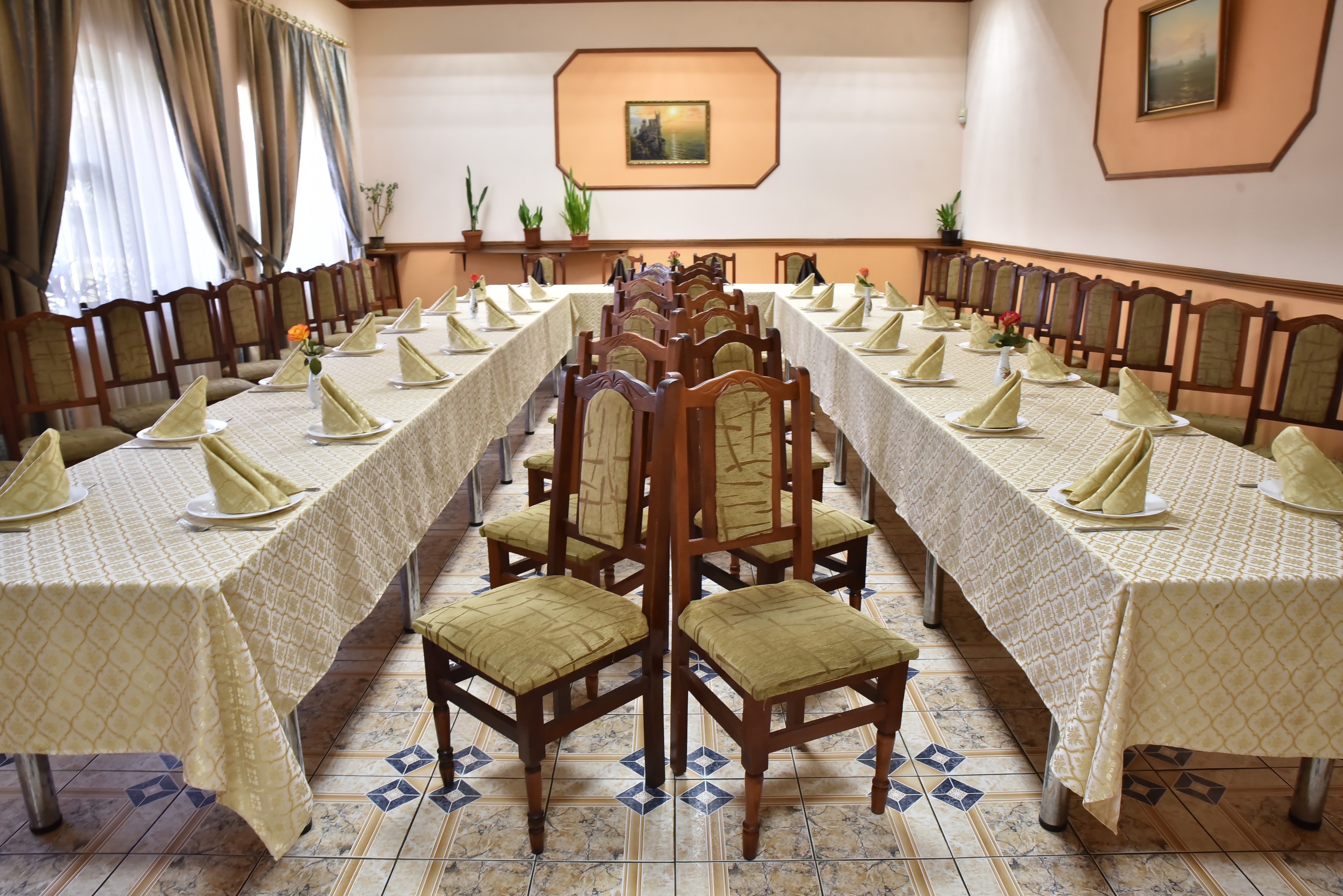 Florentsiya Restrant image 1