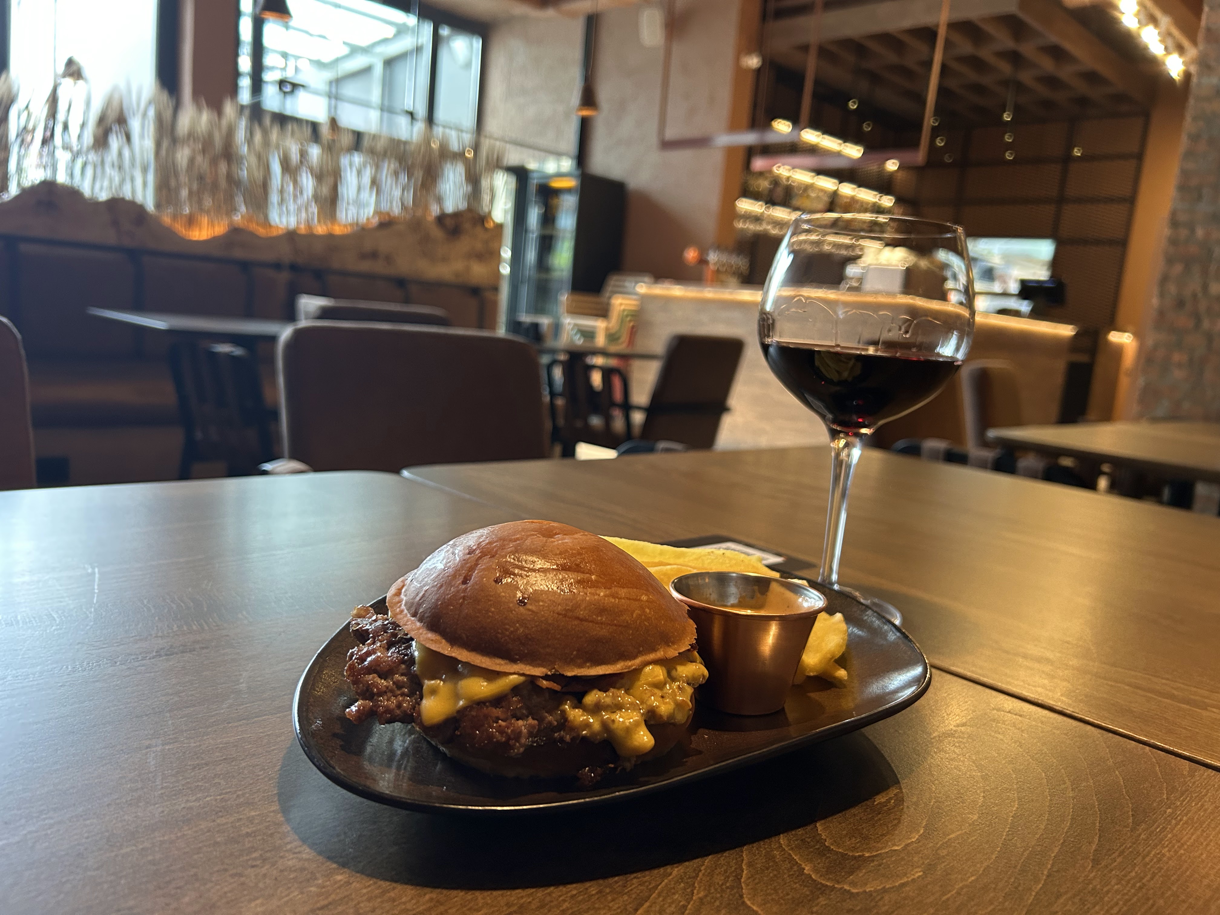 Му та Ципа Gastrobar image 3