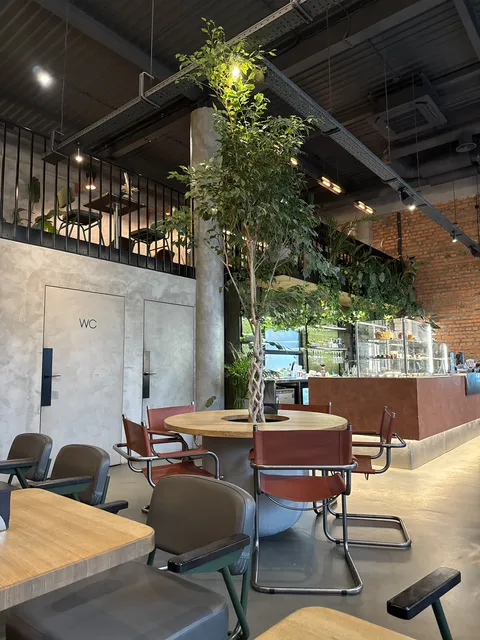 rise • café image 2