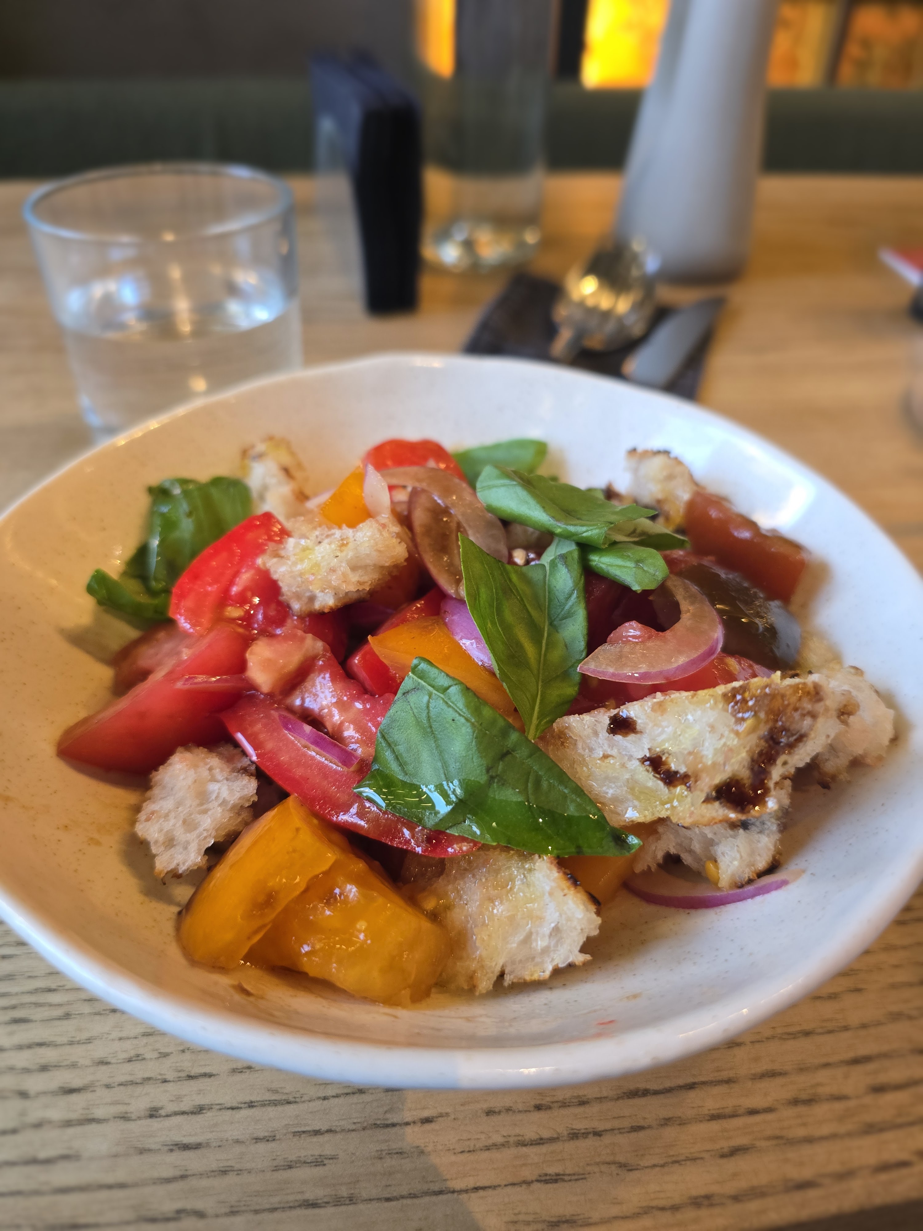 rise • café image 10