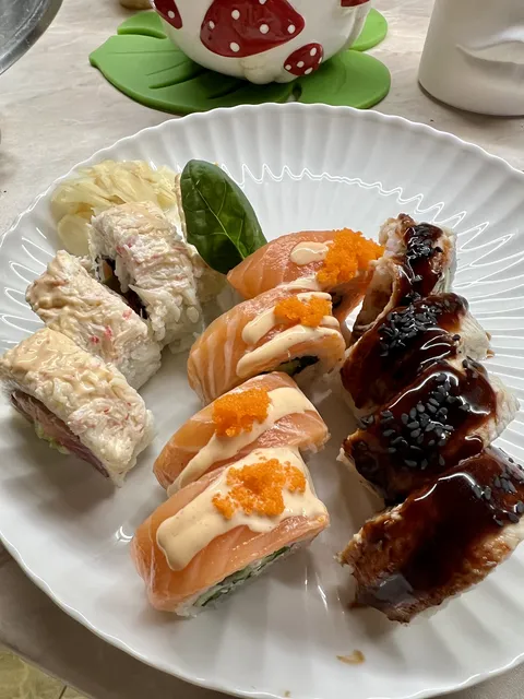 OneLoveSushi Varshavsky image 8