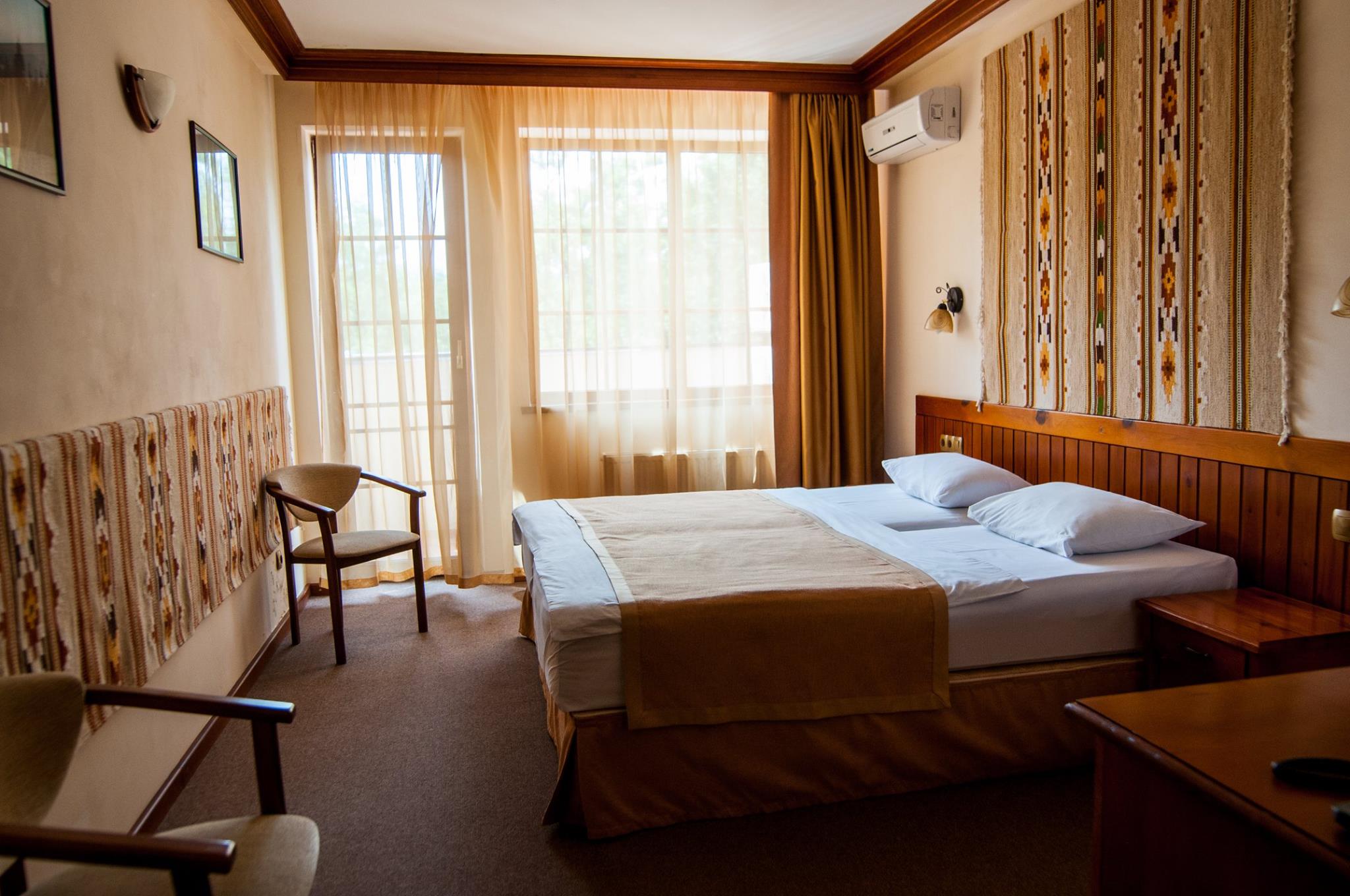 Kolyba House image 6