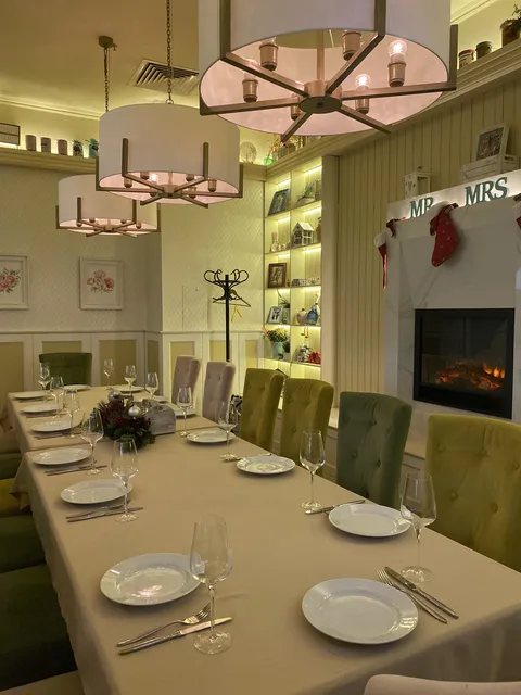 Pesto Cafe image 8
