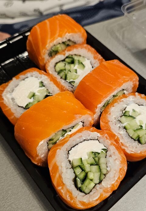 Red & White - Family Sushi image 8