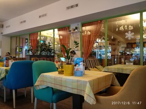 Pesto Cafe image 1