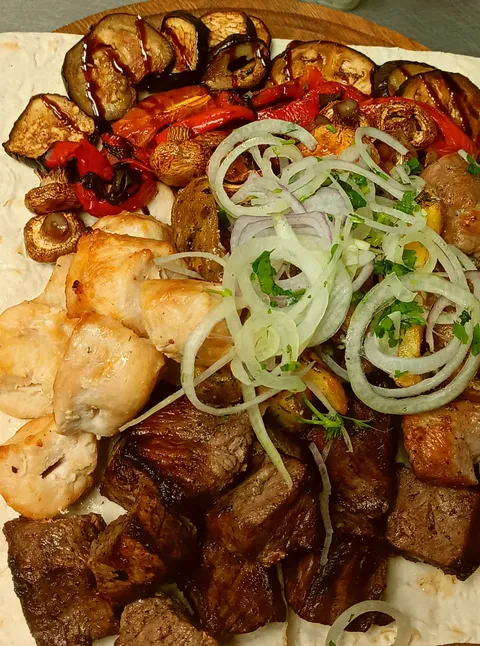 AZNAURI ресторан грузинської кухні image 3