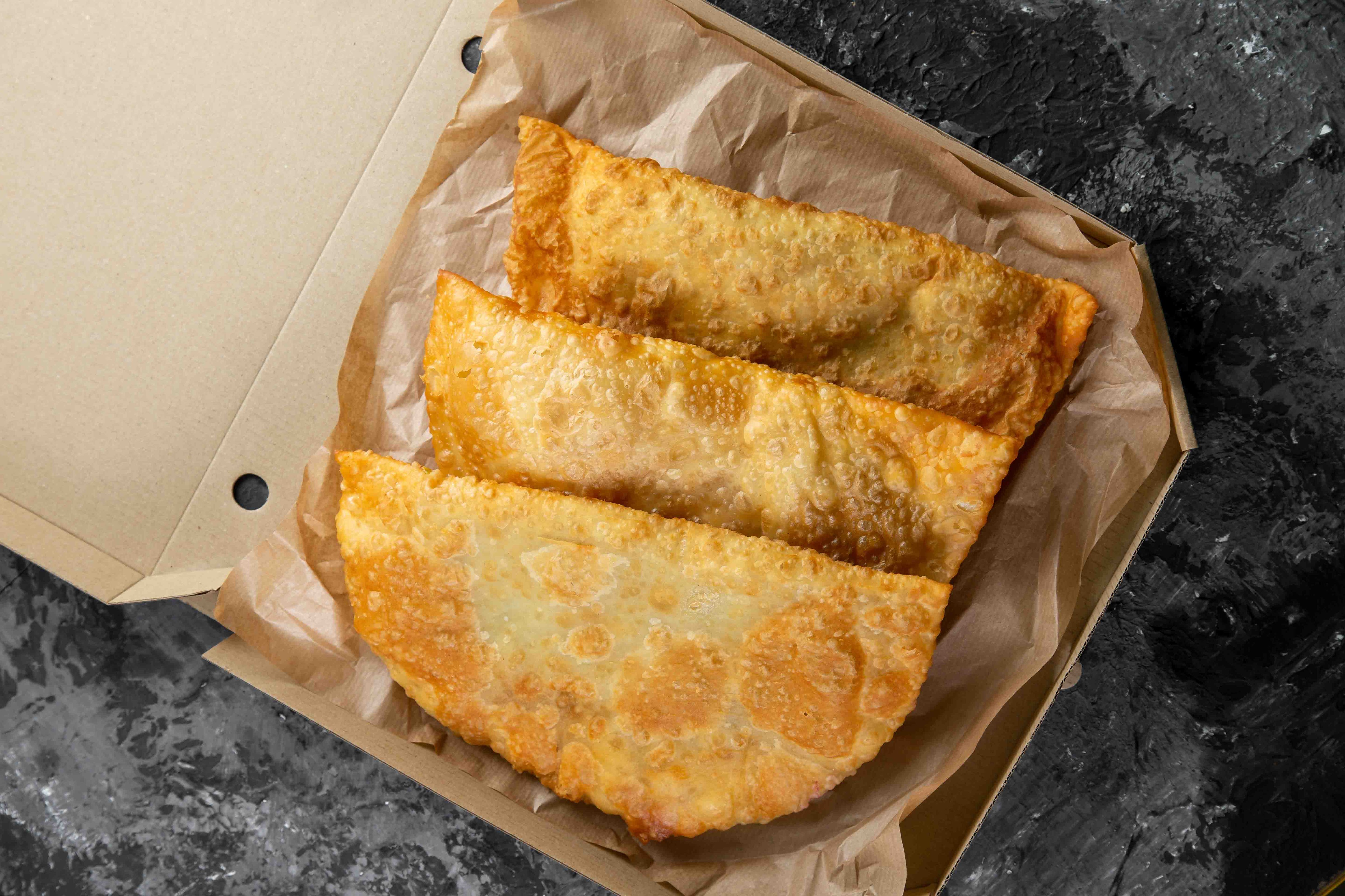 Tatarka Chebureky Po-Krymsʹky image 5