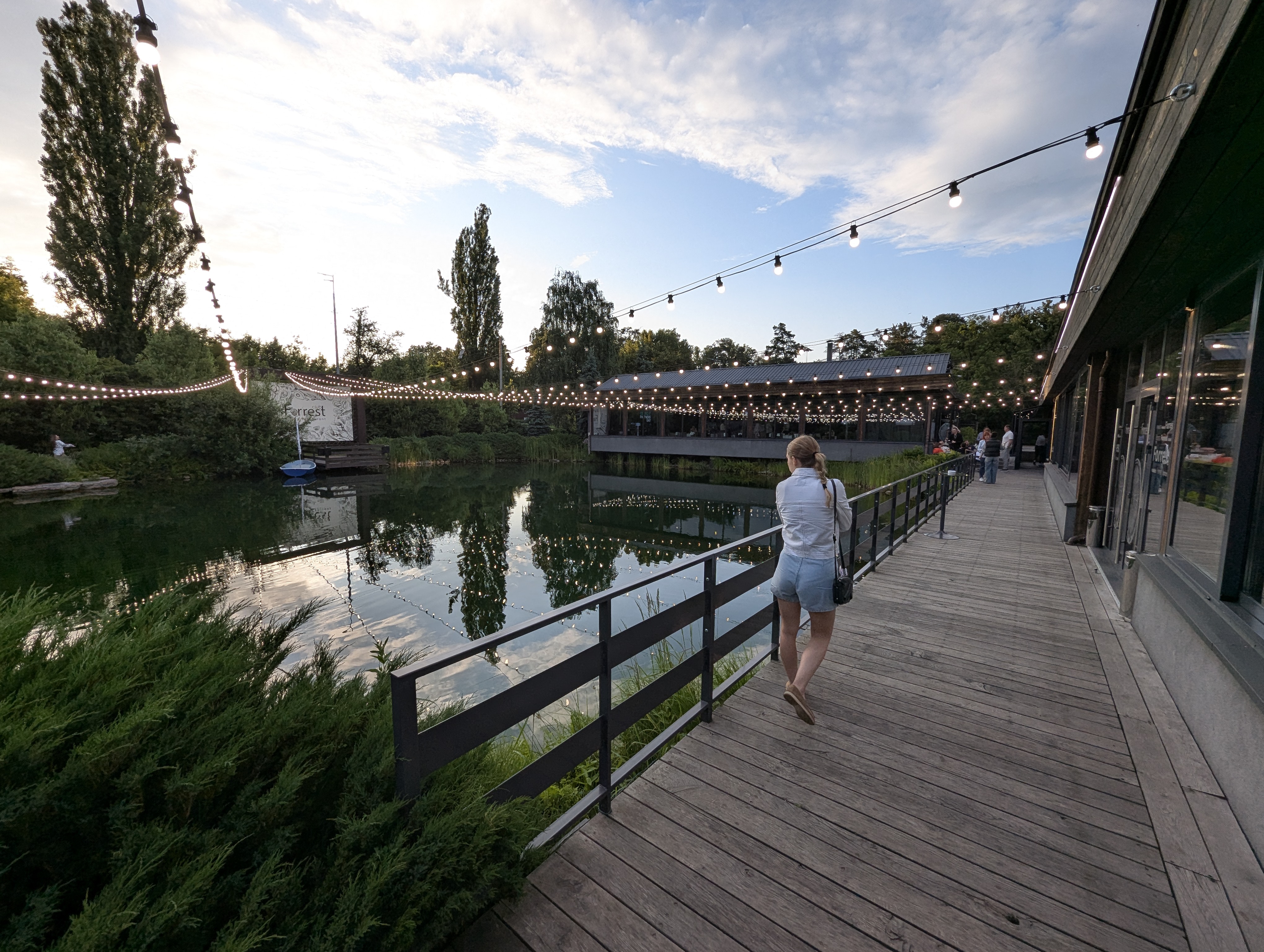 Forrest Club image 7