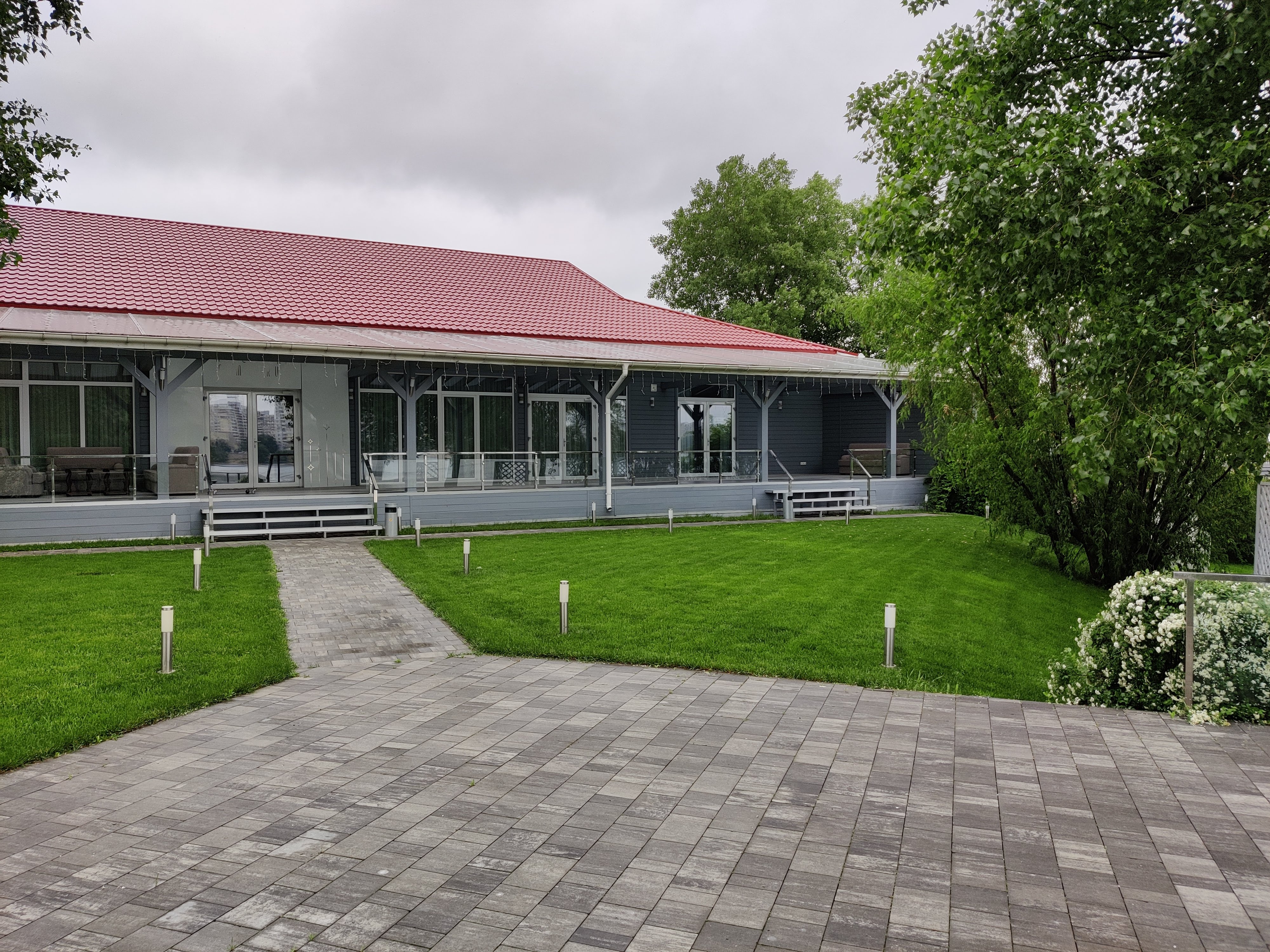 The GRAND Place image 4