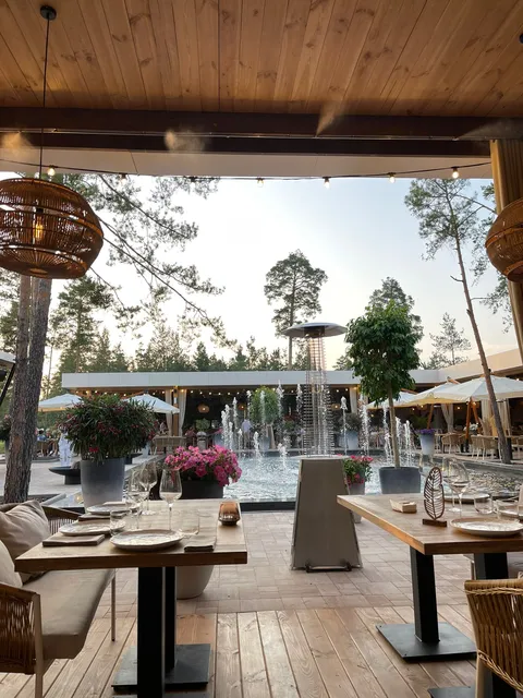 Harvest restaurant image 6