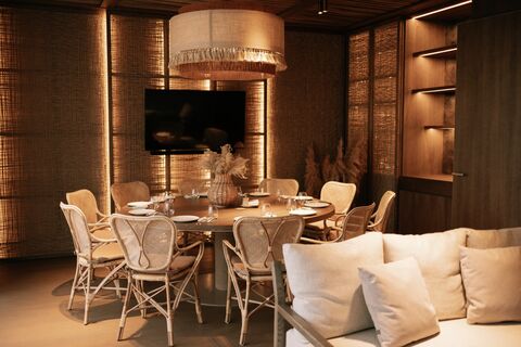 Queen Country Club - заміський комплекс. image 1