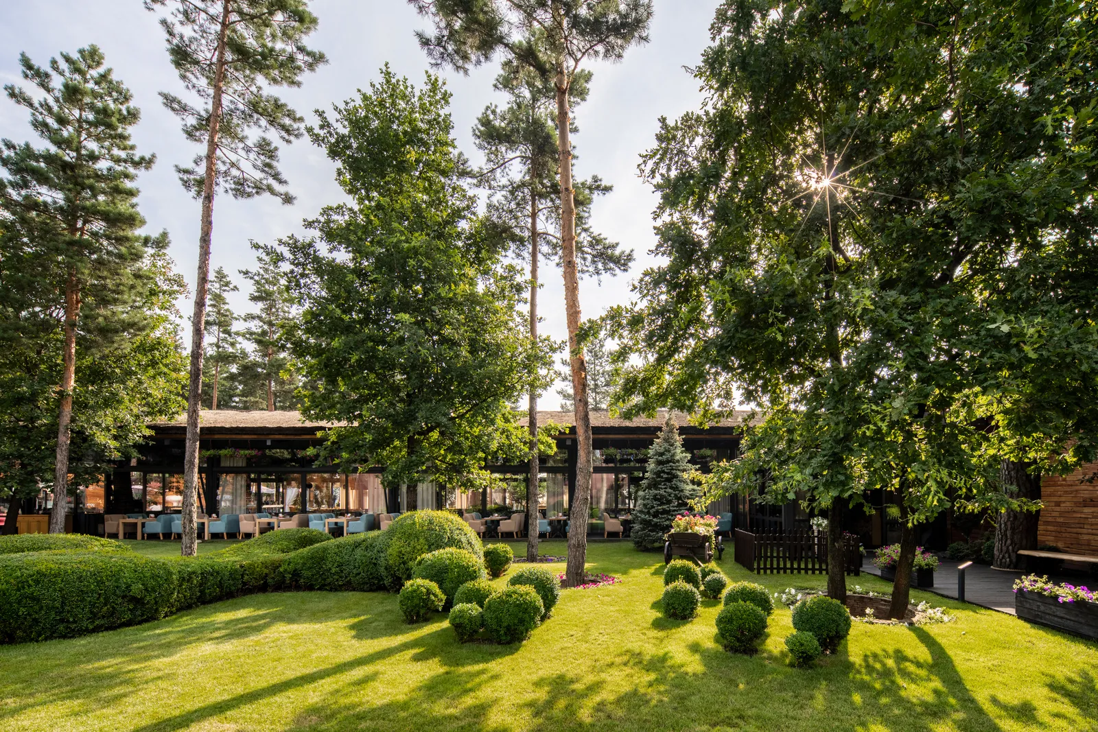 Queen Country Club - заміський комплекс. image 9