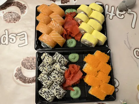 Maxi Sushi Українка image 7