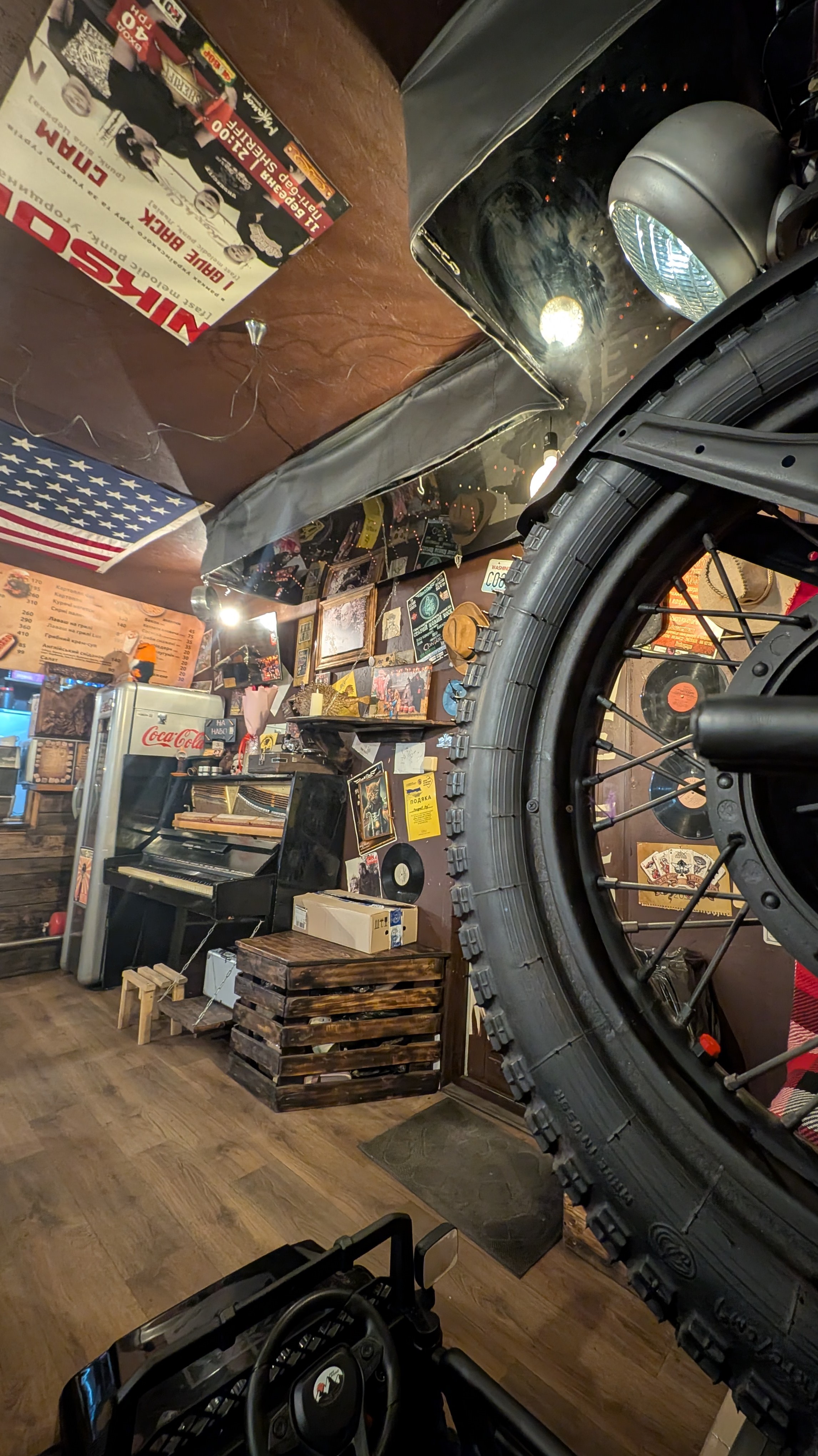 WEST Drive кавʼярня-бургерна image 9