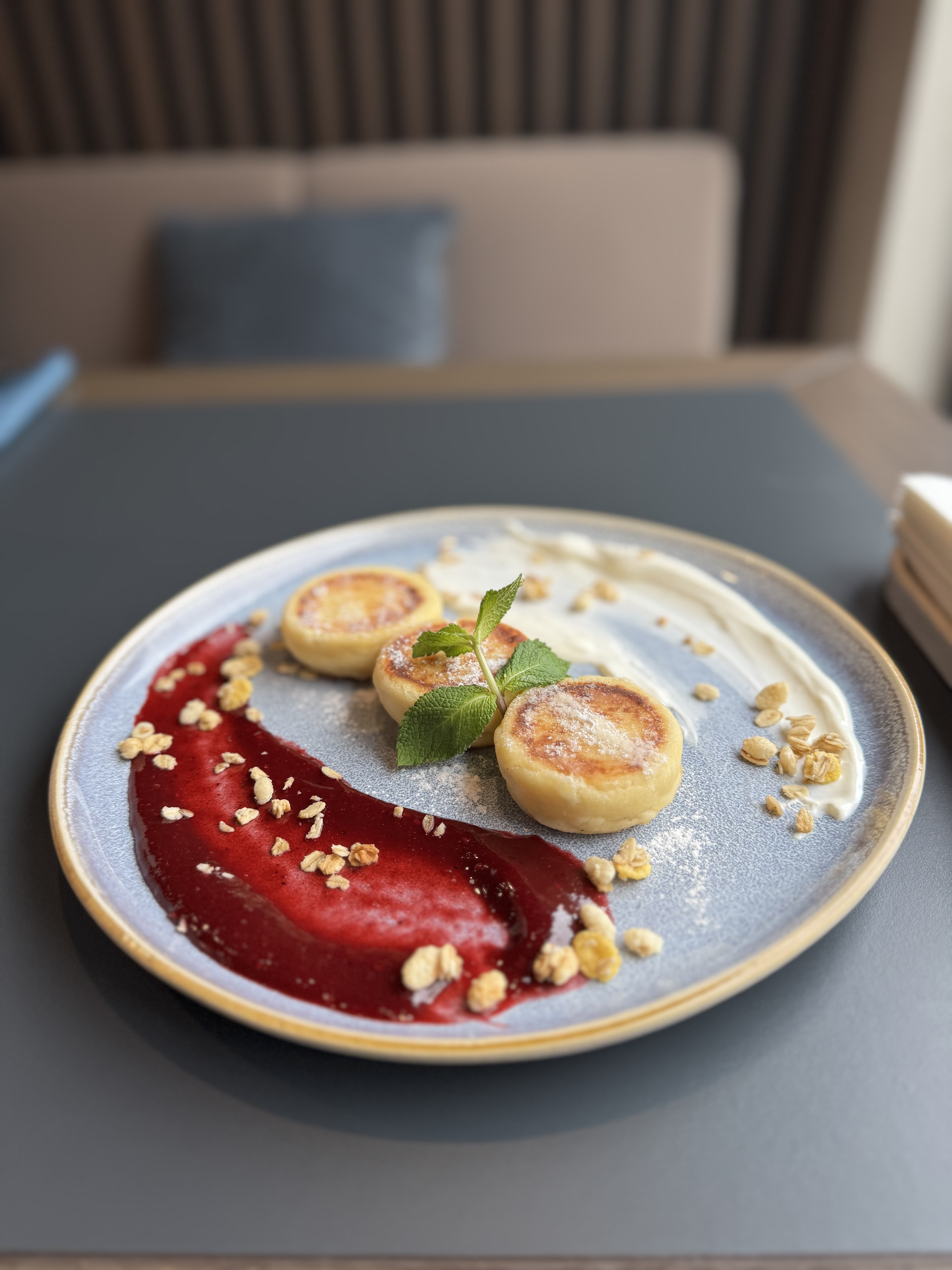 DELLÍCÍA Gastro Bar image 6