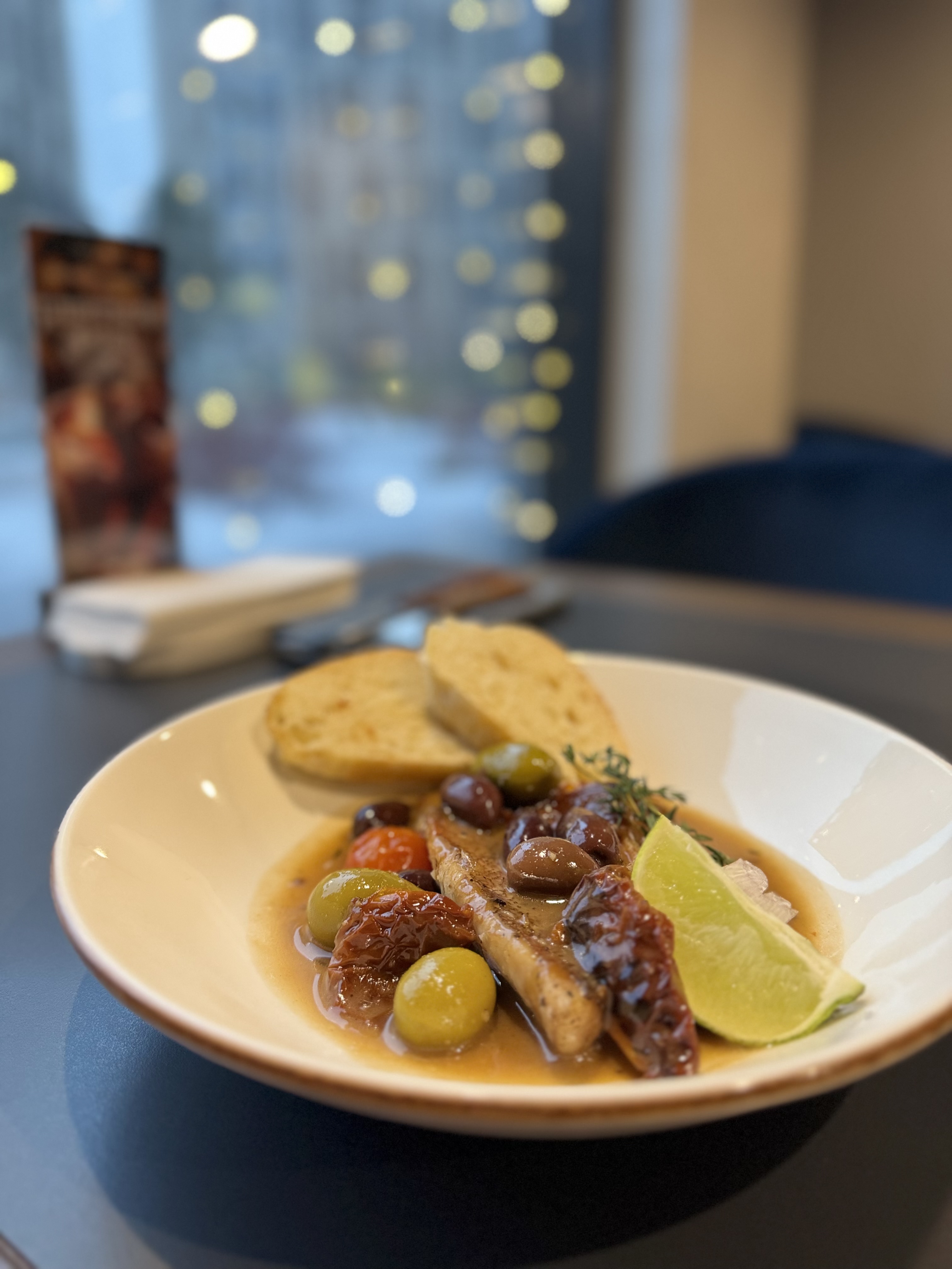 DELLÍCÍA Gastro Bar image 8