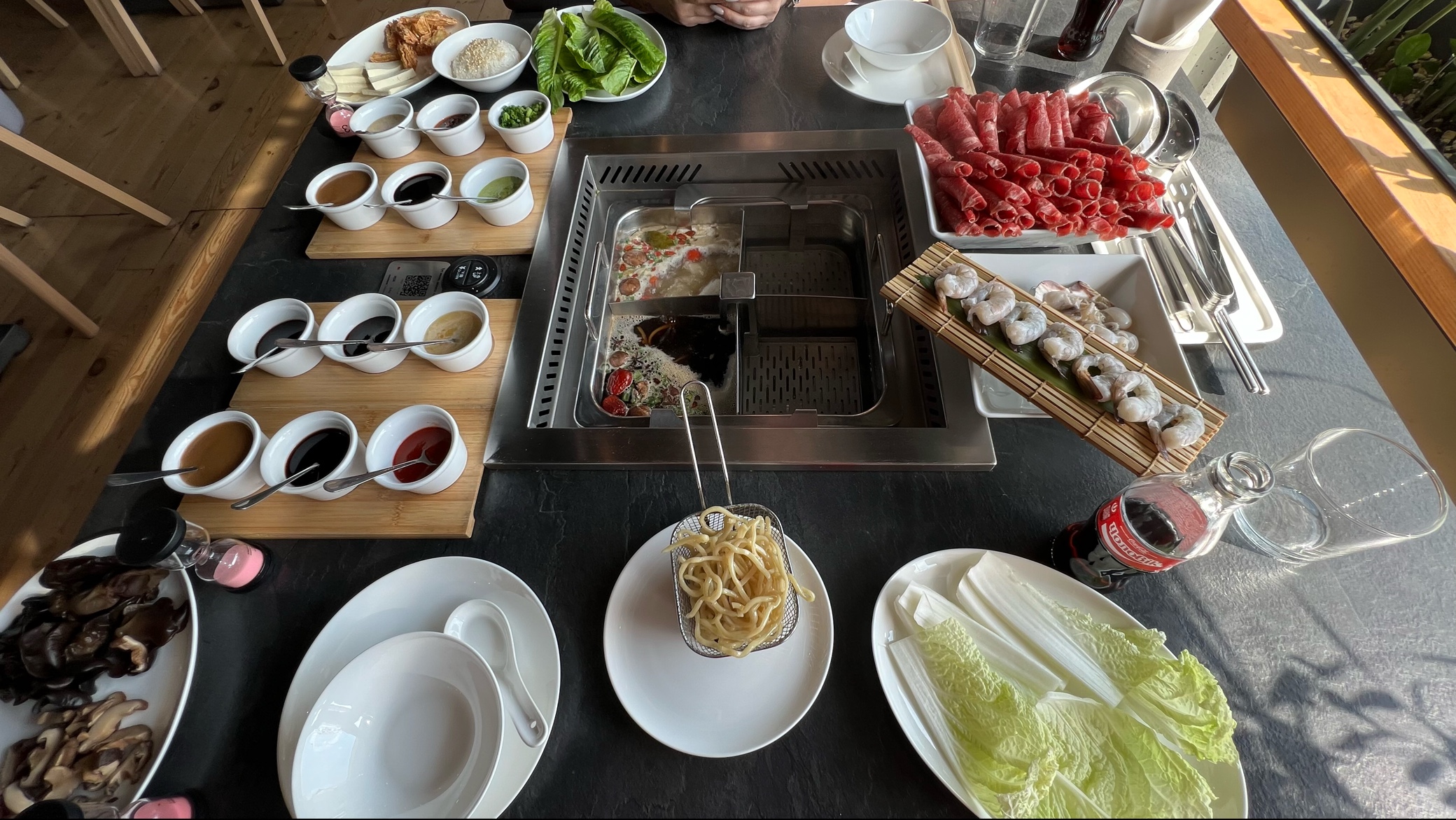 Hot Pot. Plz image 3