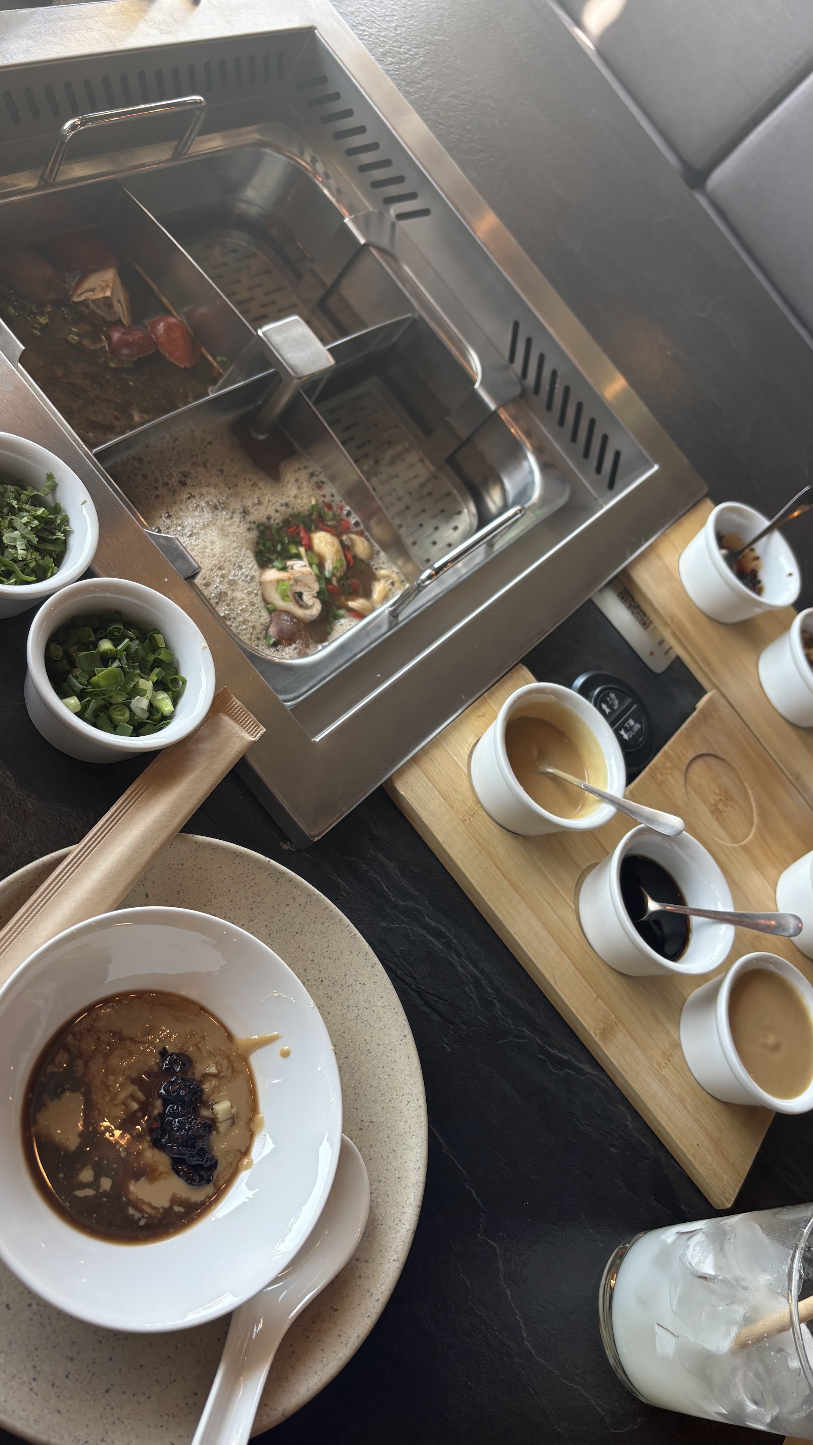 Hot Pot. Plz image 5