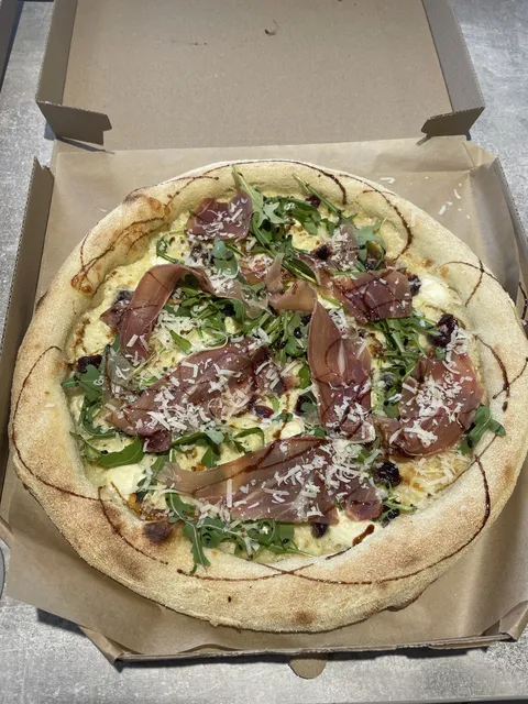 Punto Pizza image 2