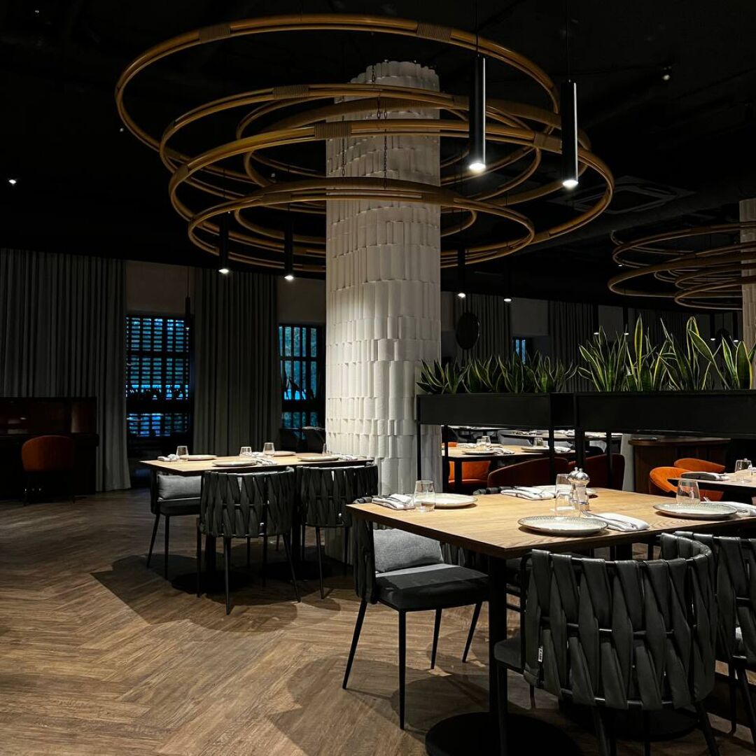 ЯR RESTAURANT image 9
