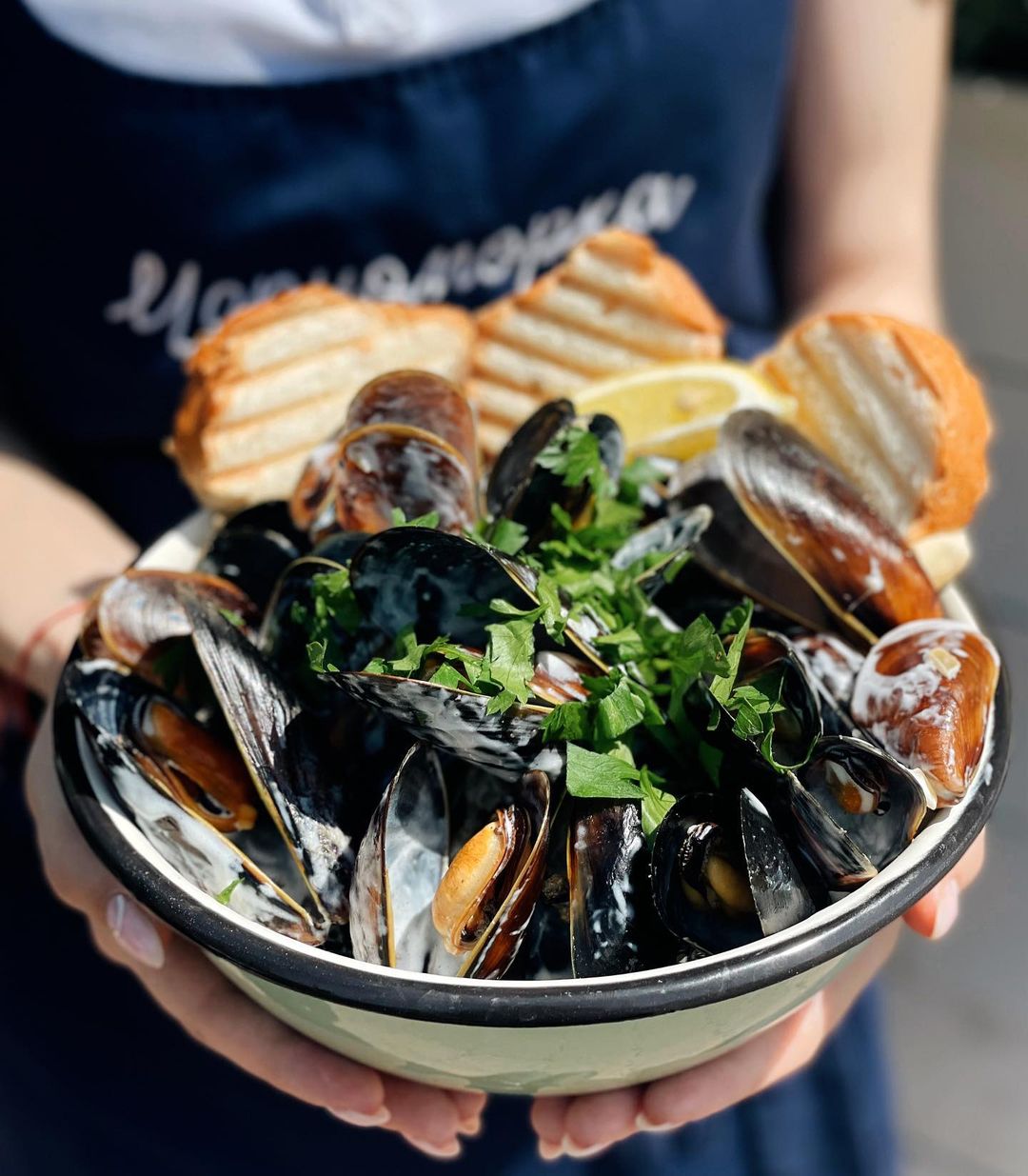 Чорноморка на Русанівці image 8