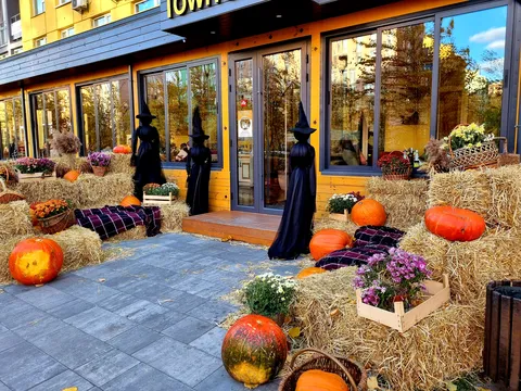 TownCafe image 1