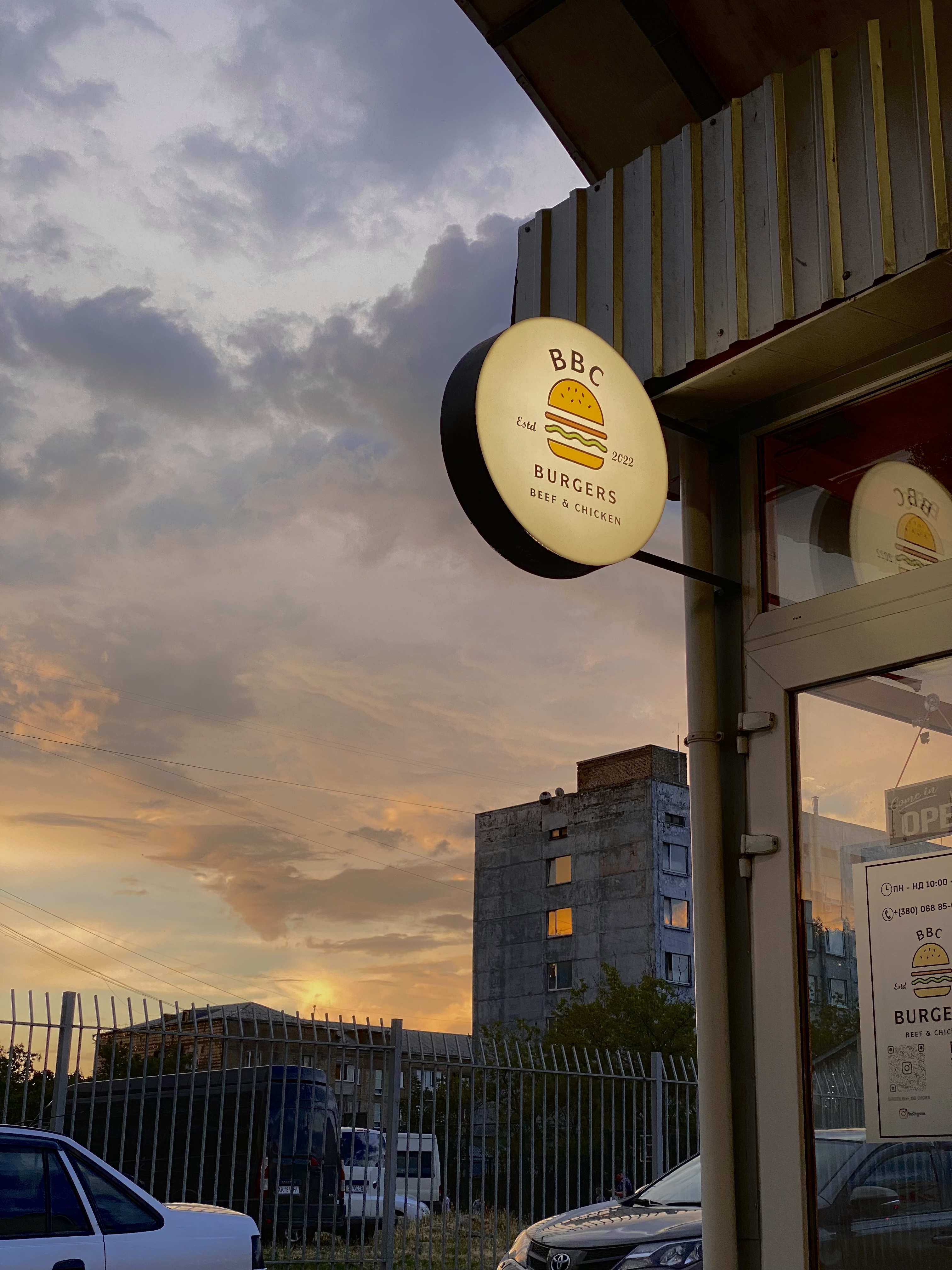 BBC Burgers Beef&Chicken image 5