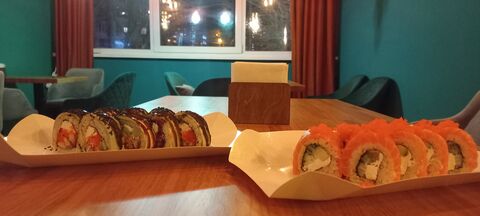 Bufallo Pizza & Sushi піцерія суші Буфало image 8