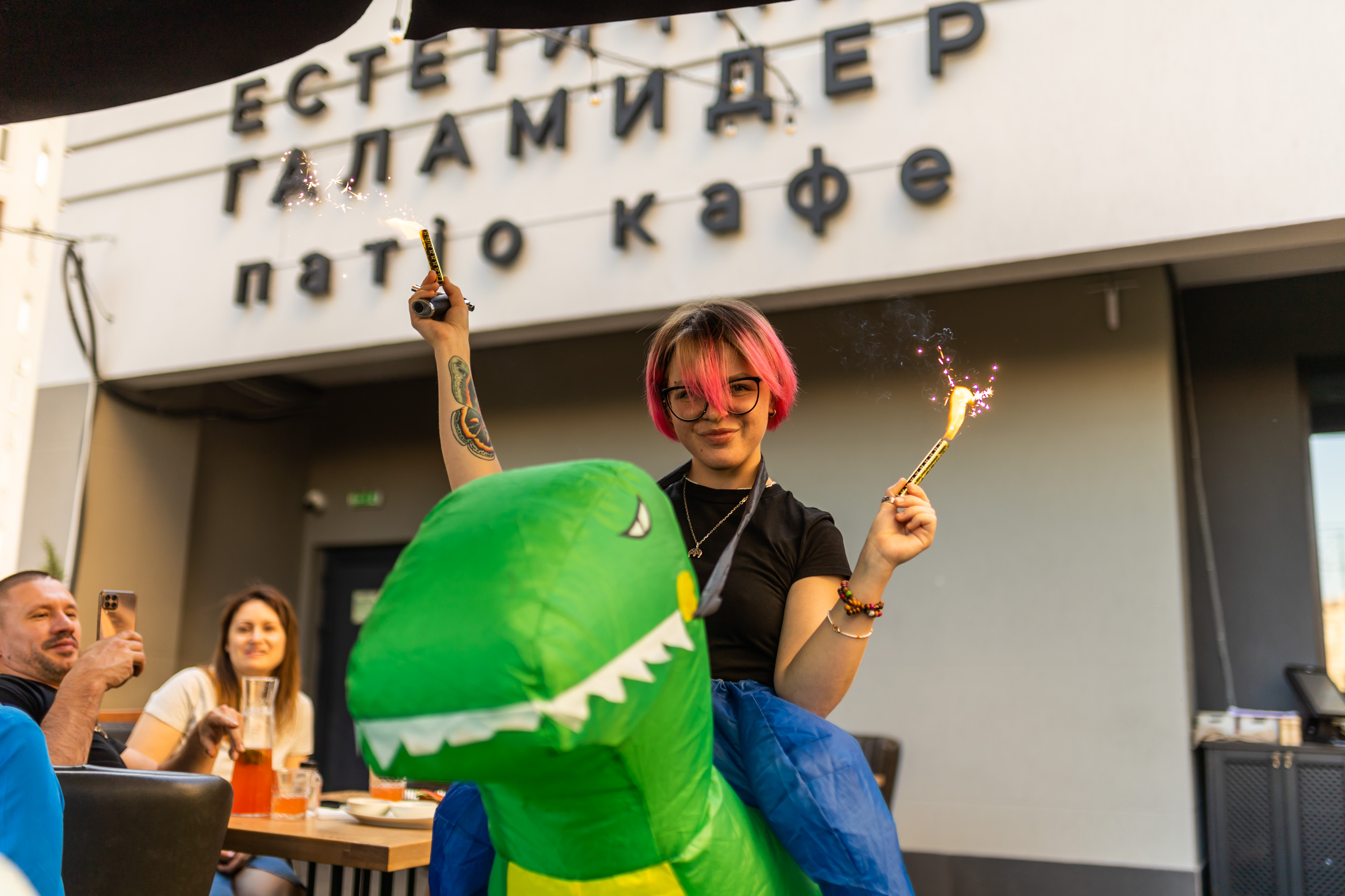 Estetychnyy Halamyder image 3