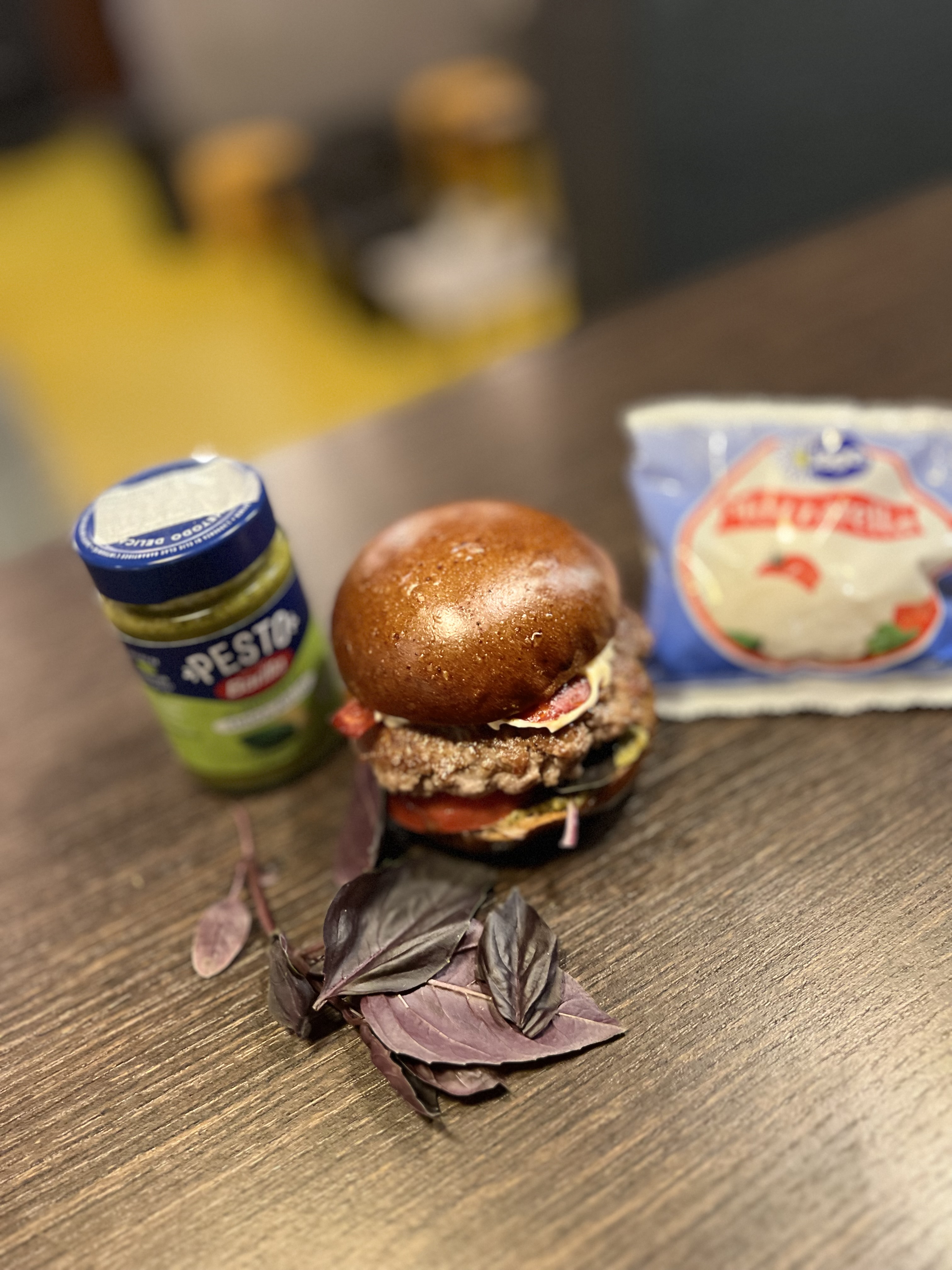 Burherna Cvoyi Lyudy image 10