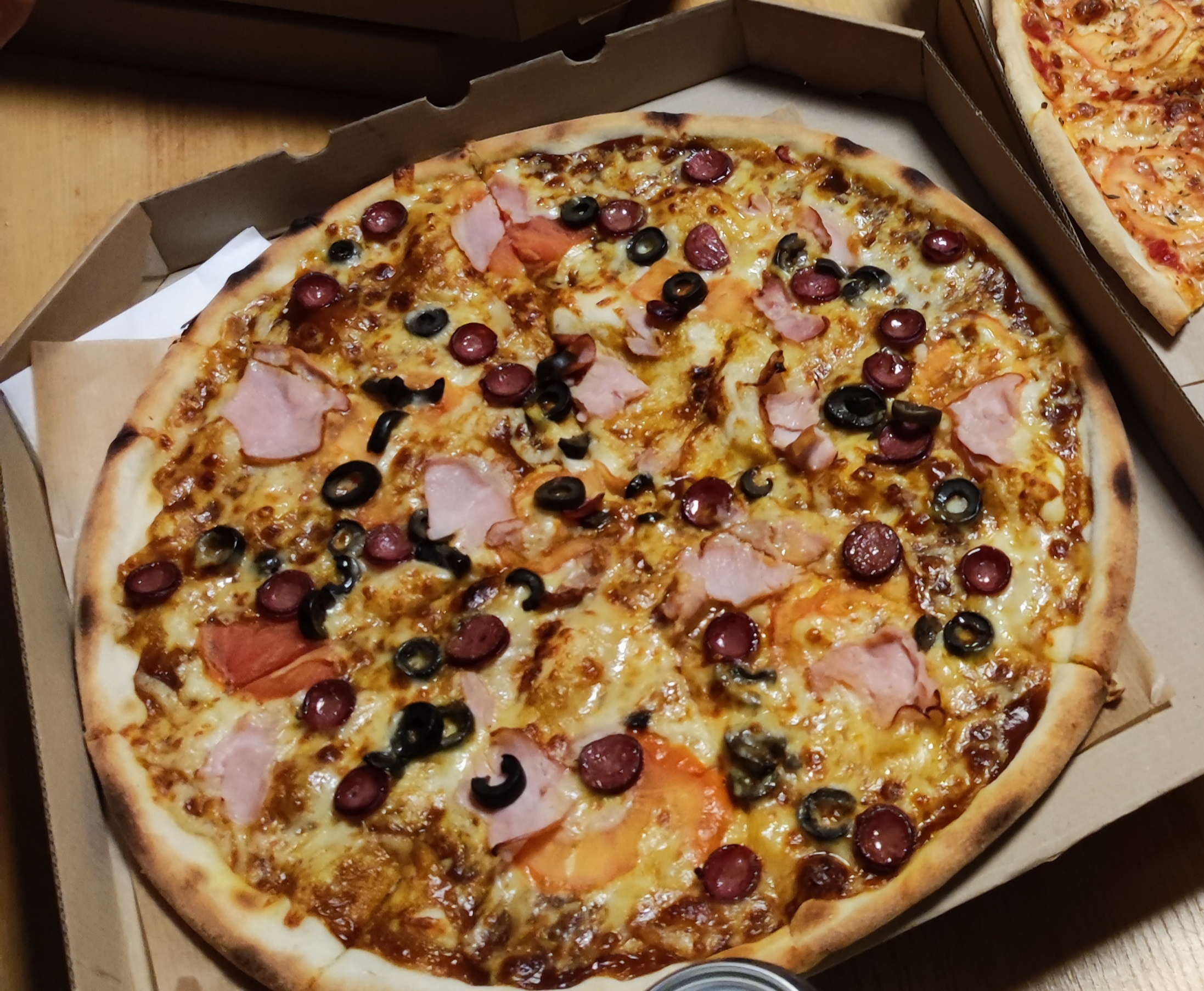 Family Pizza image 3